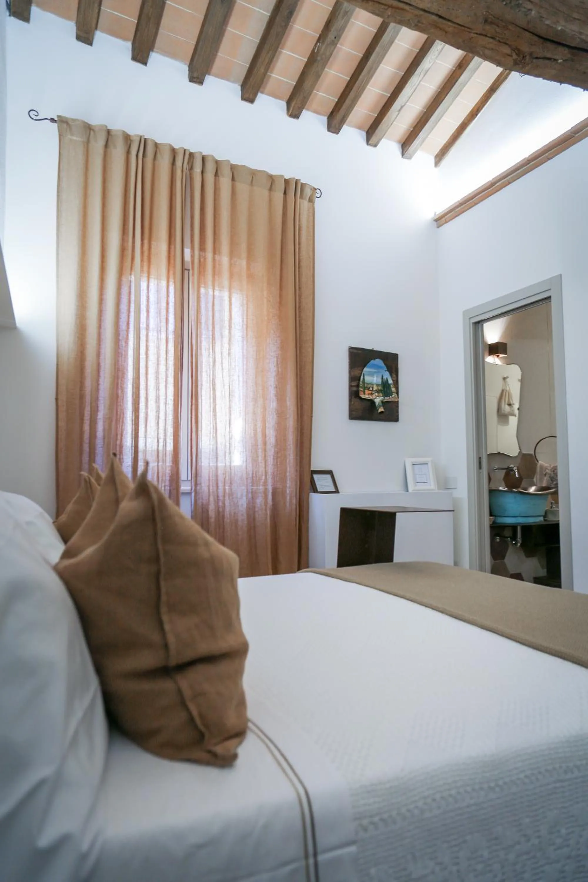 Bed in MontepulcianoLettings