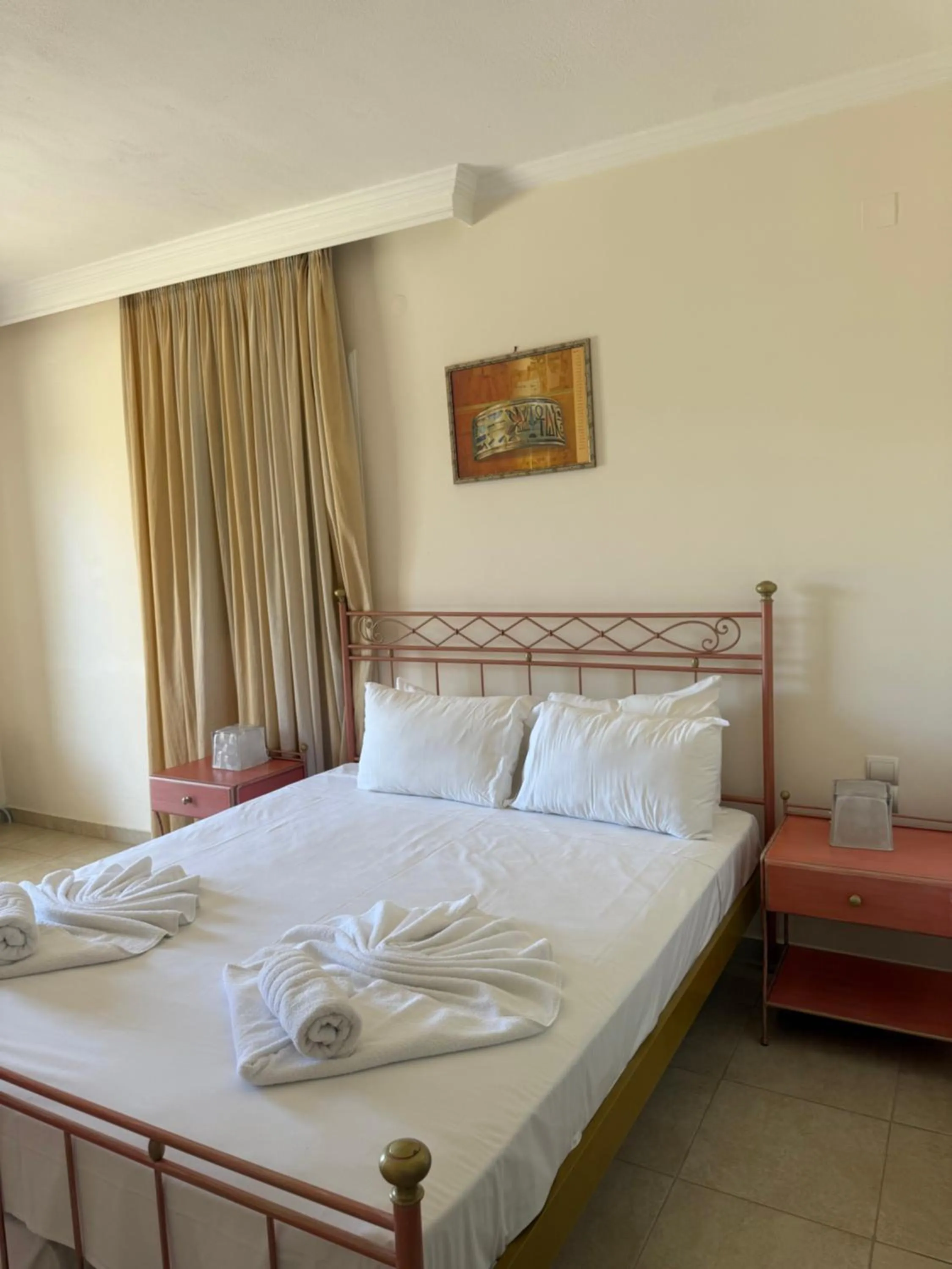 Bed in Chateau de Georges