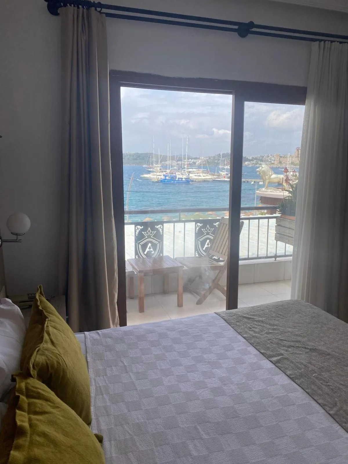 Bed in Akkan Beach Hotel