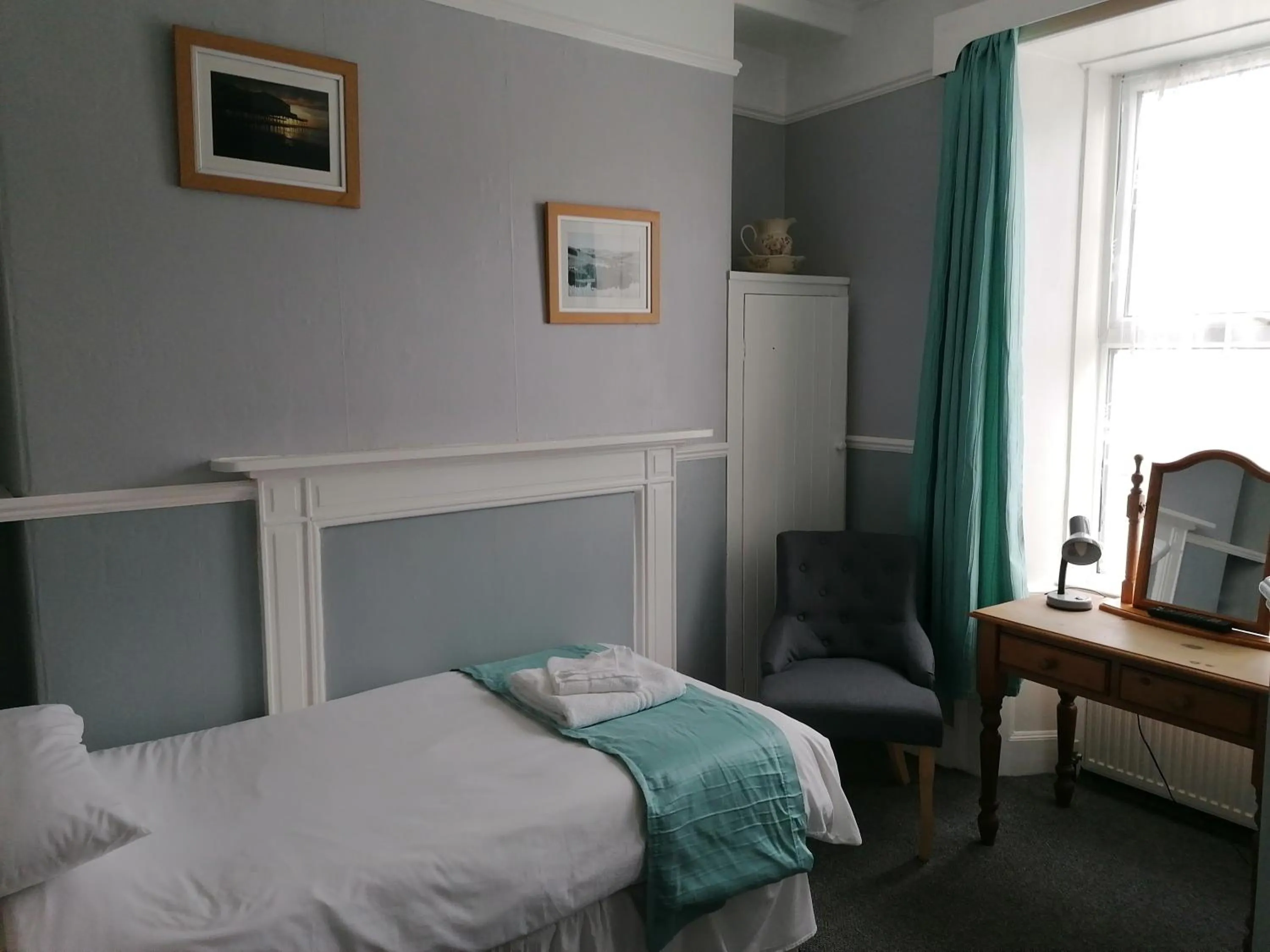 Bedroom, Bed in The George Borrow Hotel