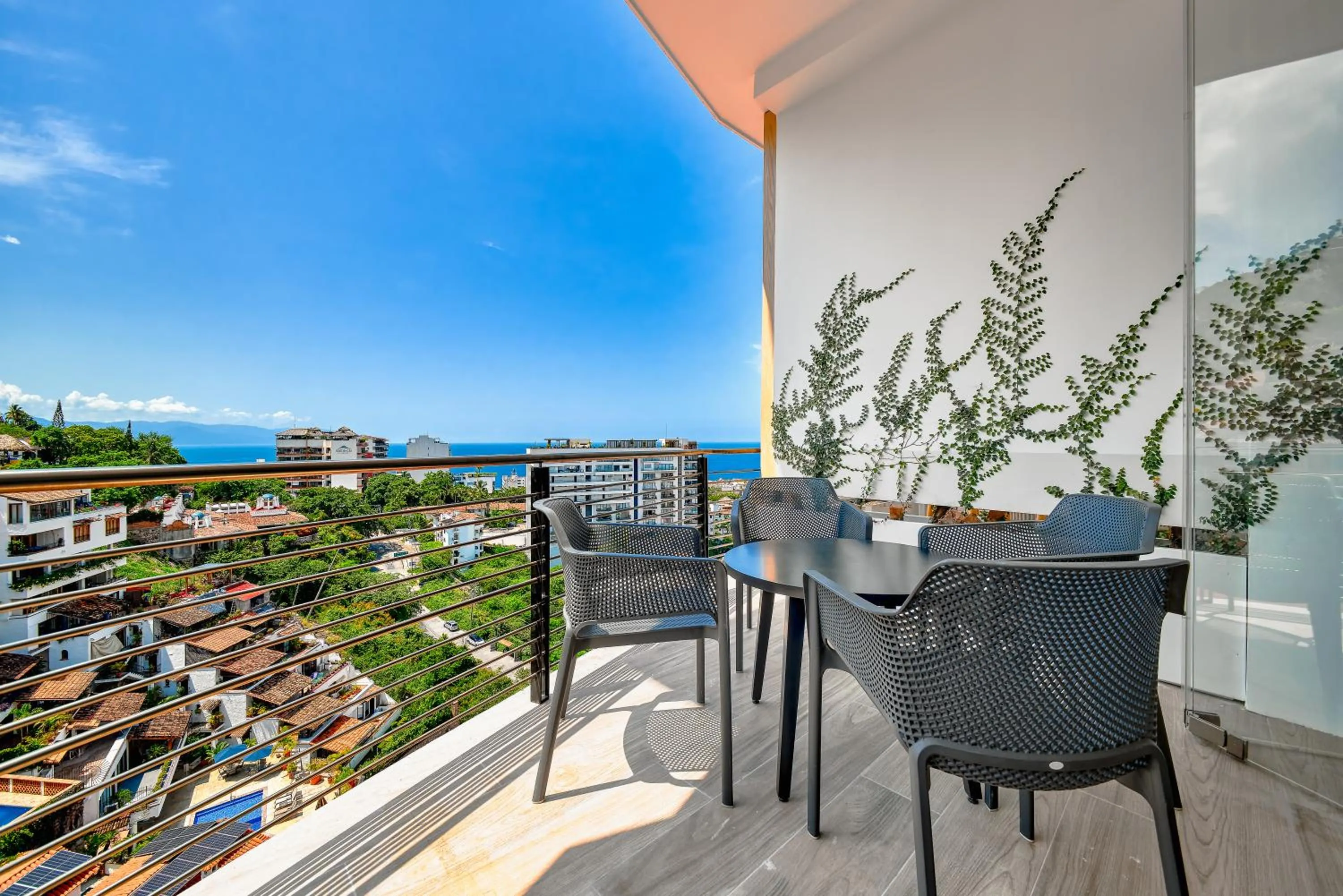 Balcony/Terrace in Maxwell Collection Romantic Zone