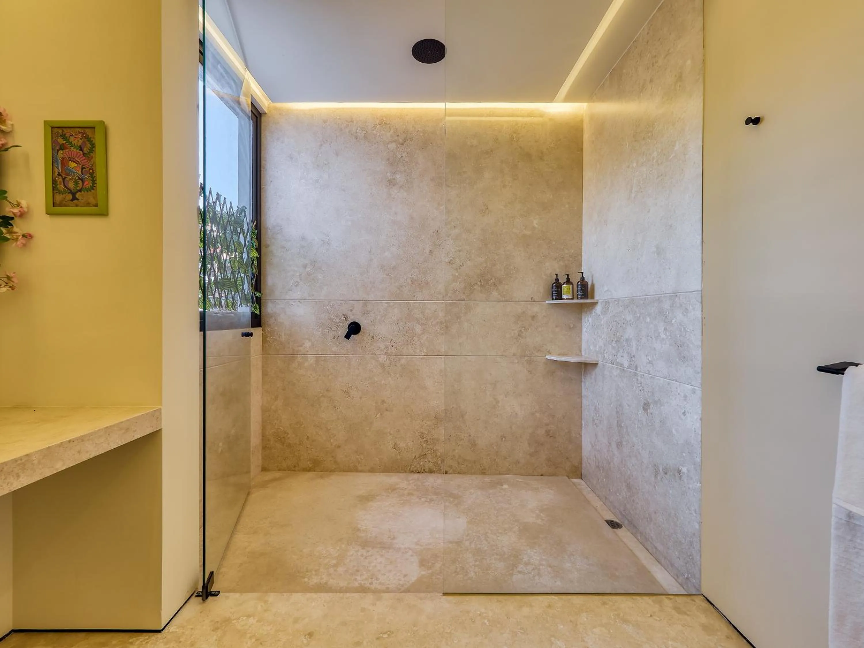 Bathroom in Maxwell Collection Romantic Zone