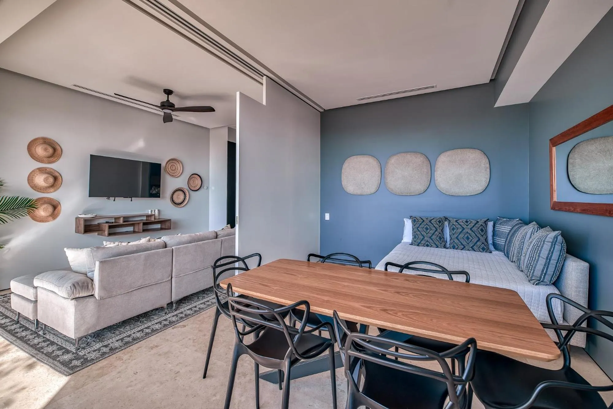 Living room in Maxwell Collection Romantic Zone