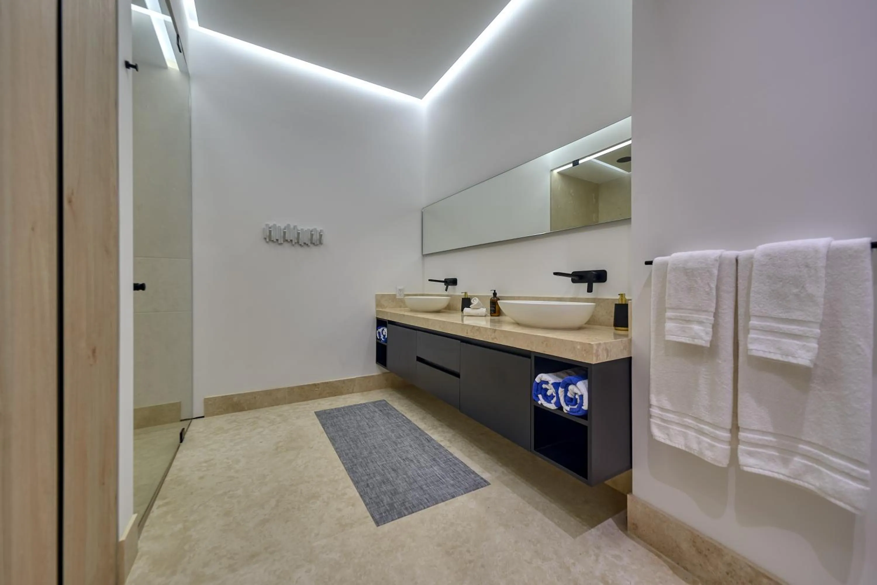 Bathroom in Maxwell Collection Romantic Zone