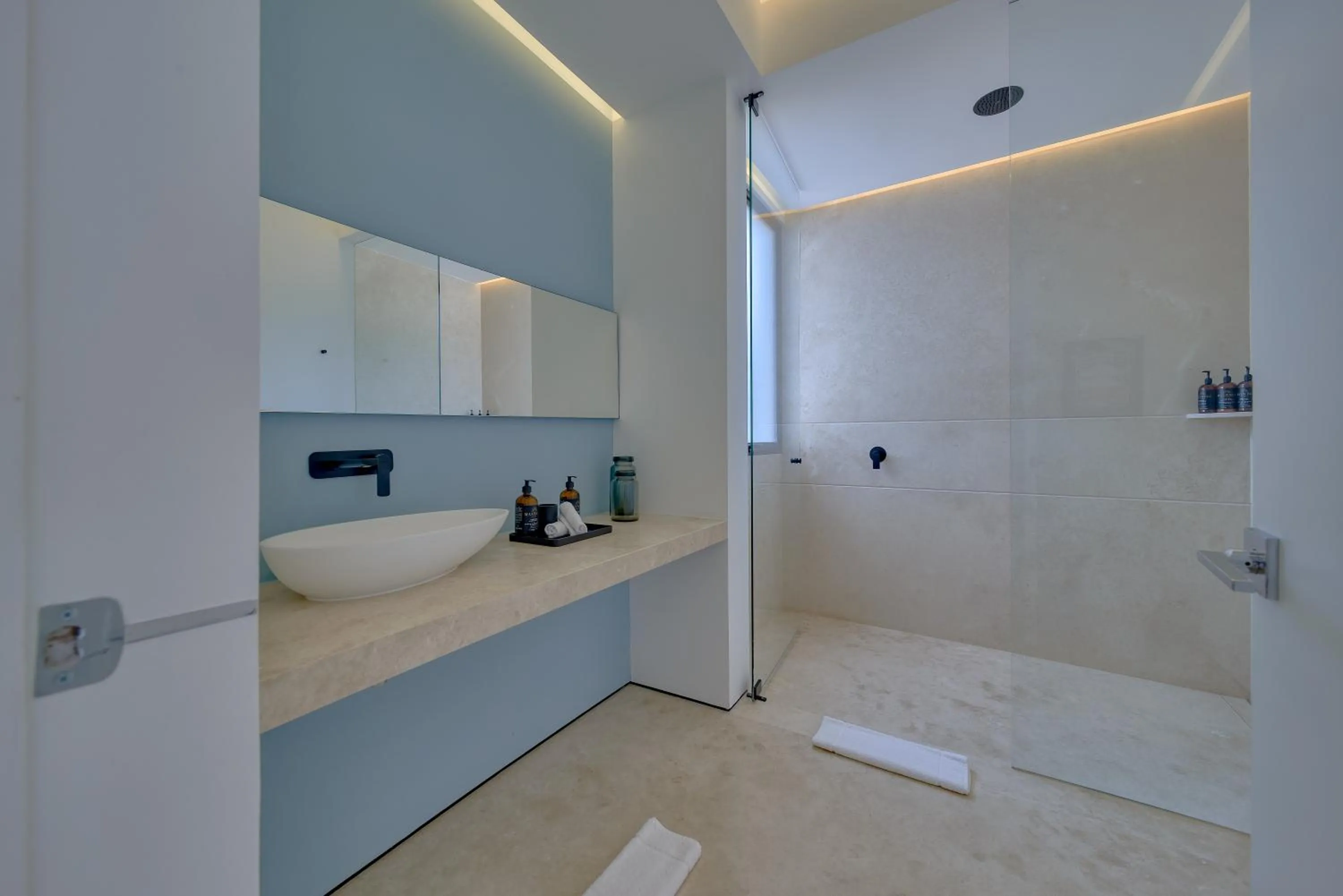 Bathroom in Maxwell Collection Romantic Zone