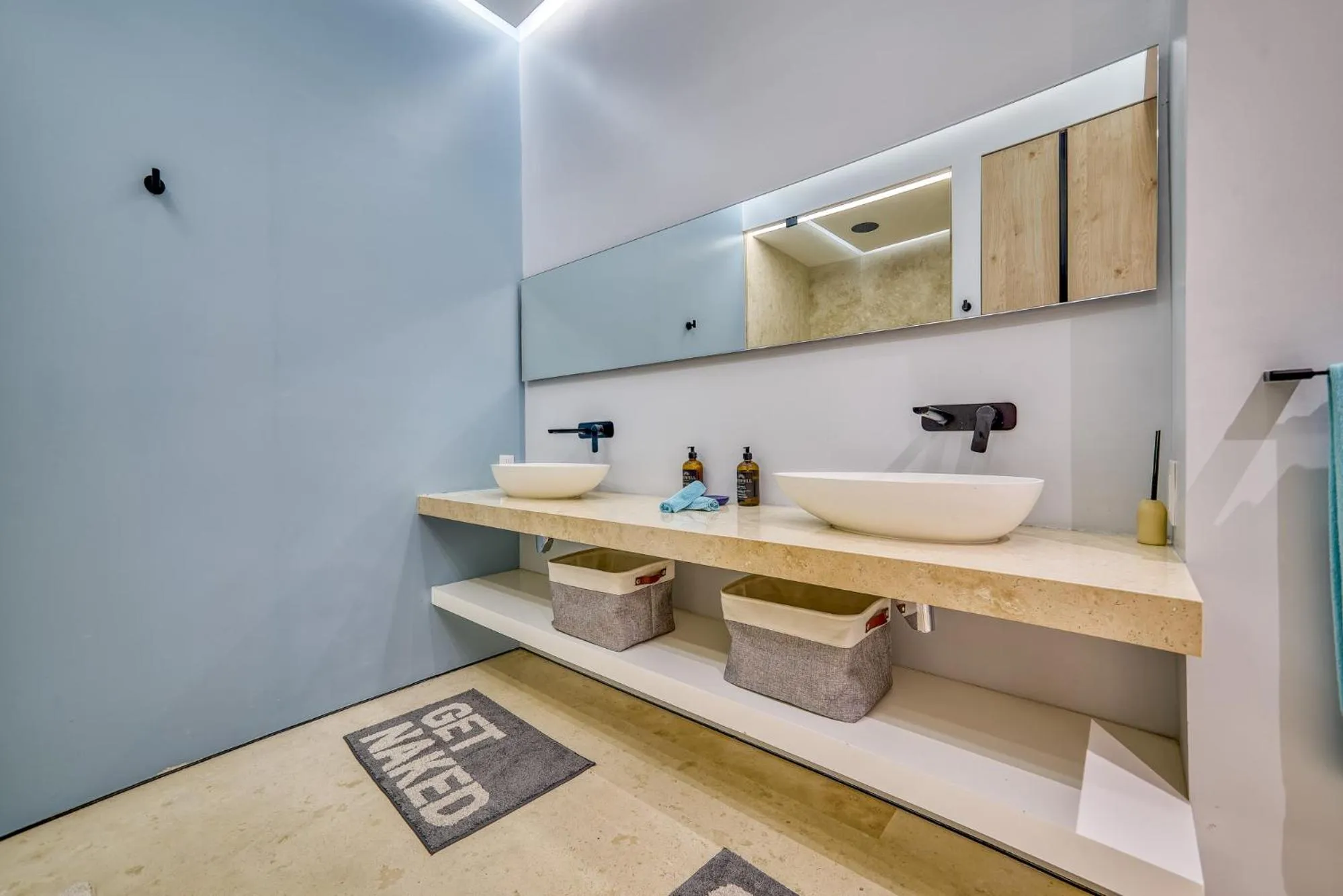 Bathroom in Maxwell Collection Romantic Zone