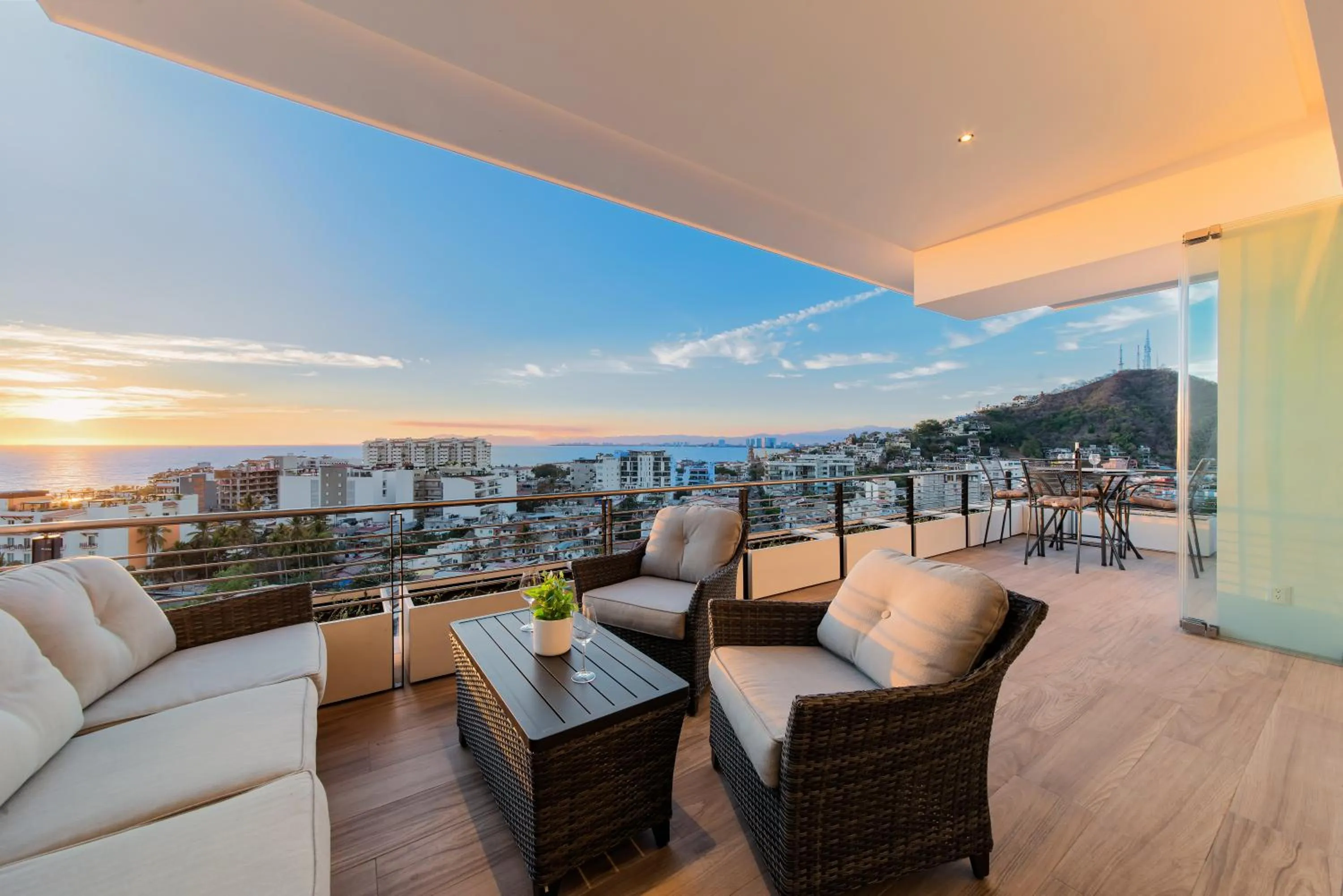 Balcony/Terrace in Maxwell Collection Romantic Zone