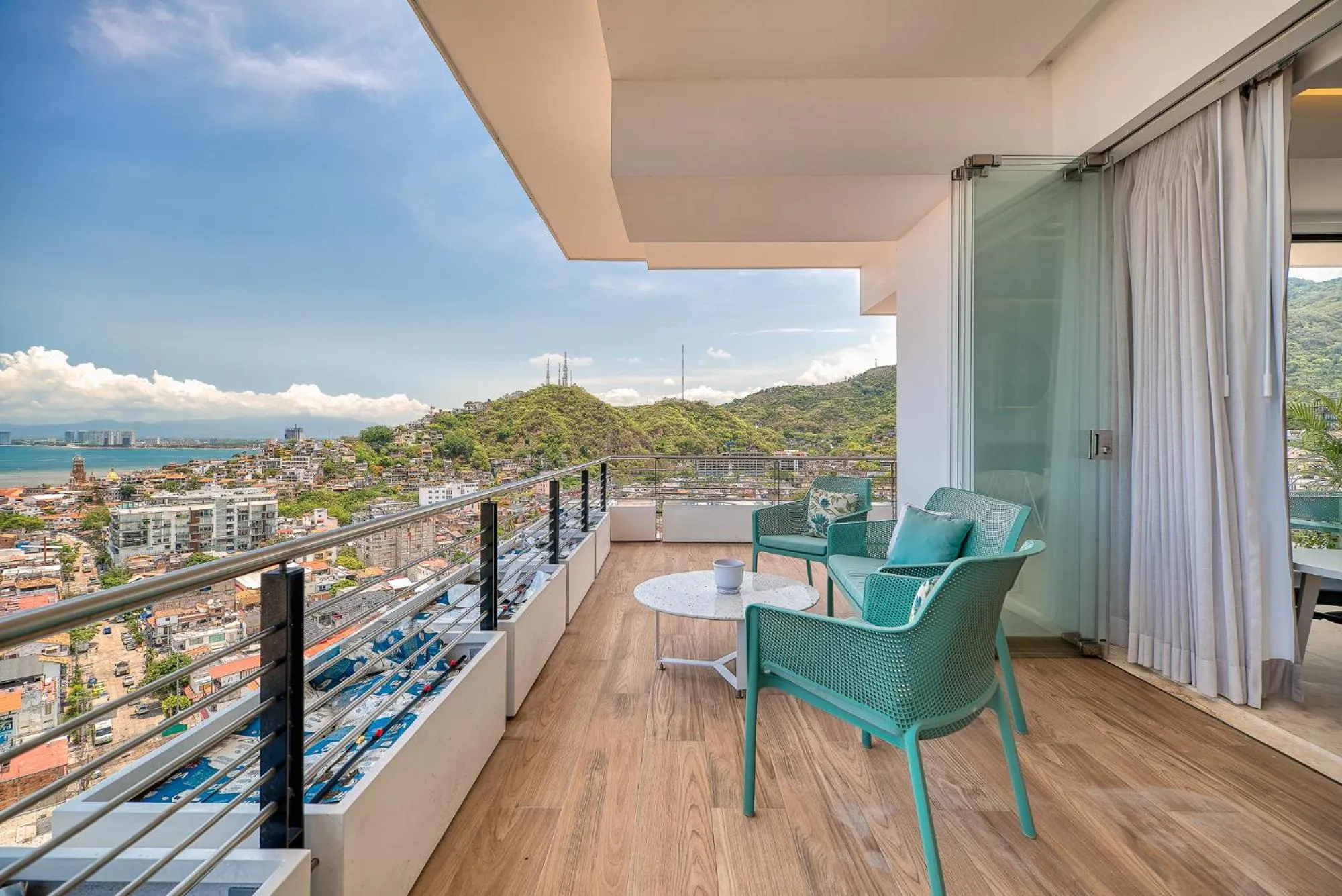 Balcony/Terrace in Maxwell Collection Romantic Zone