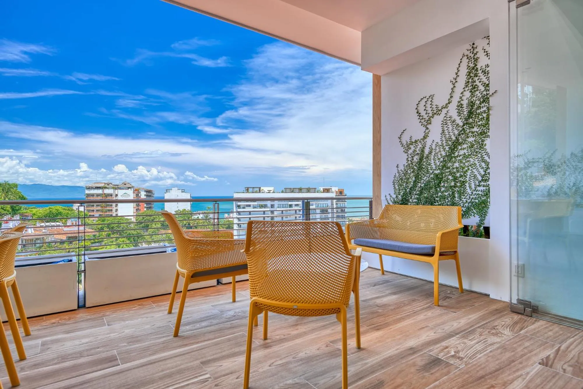 Balcony/Terrace in Maxwell Collection Romantic Zone