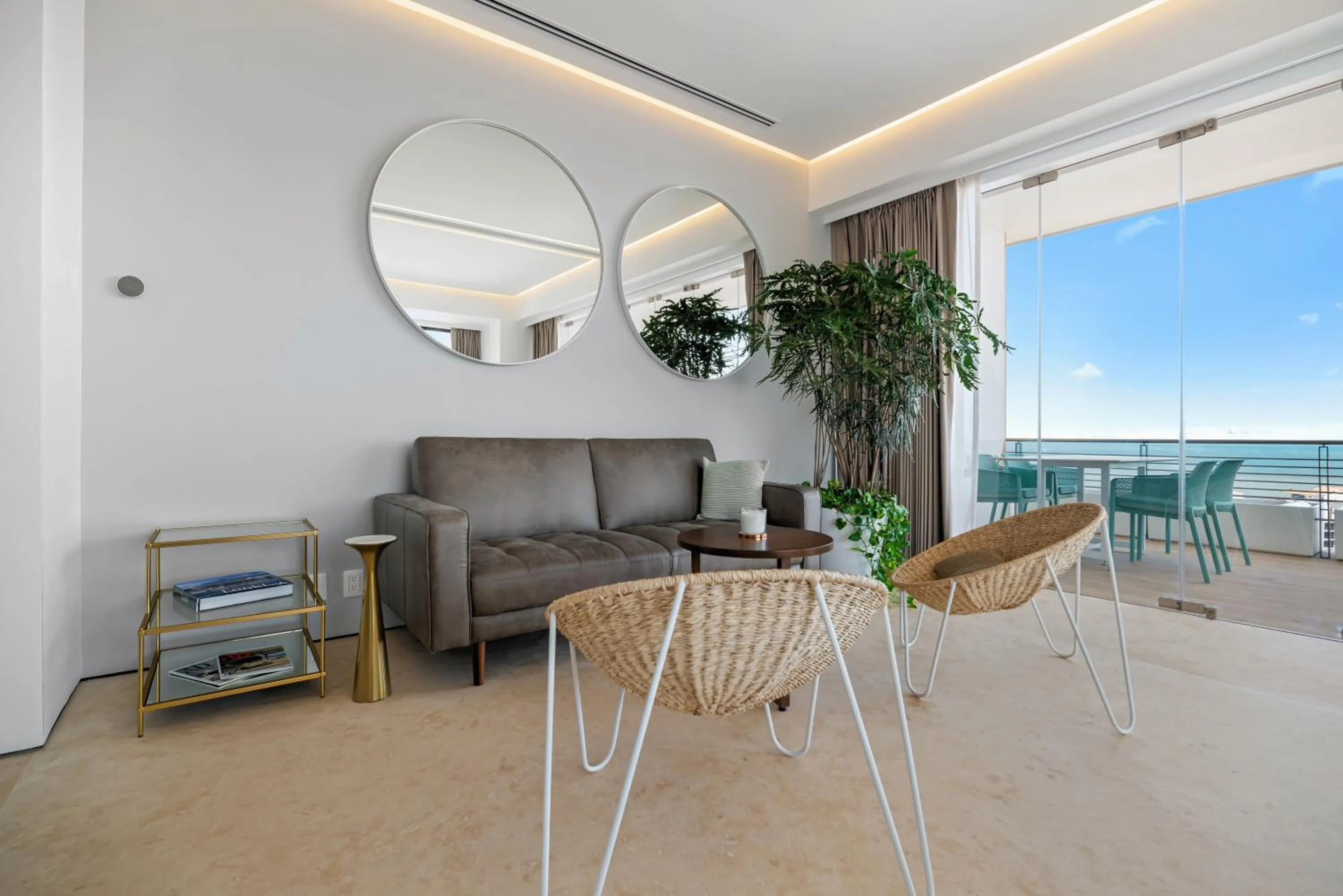 Living room in Maxwell Collection Romantic Zone