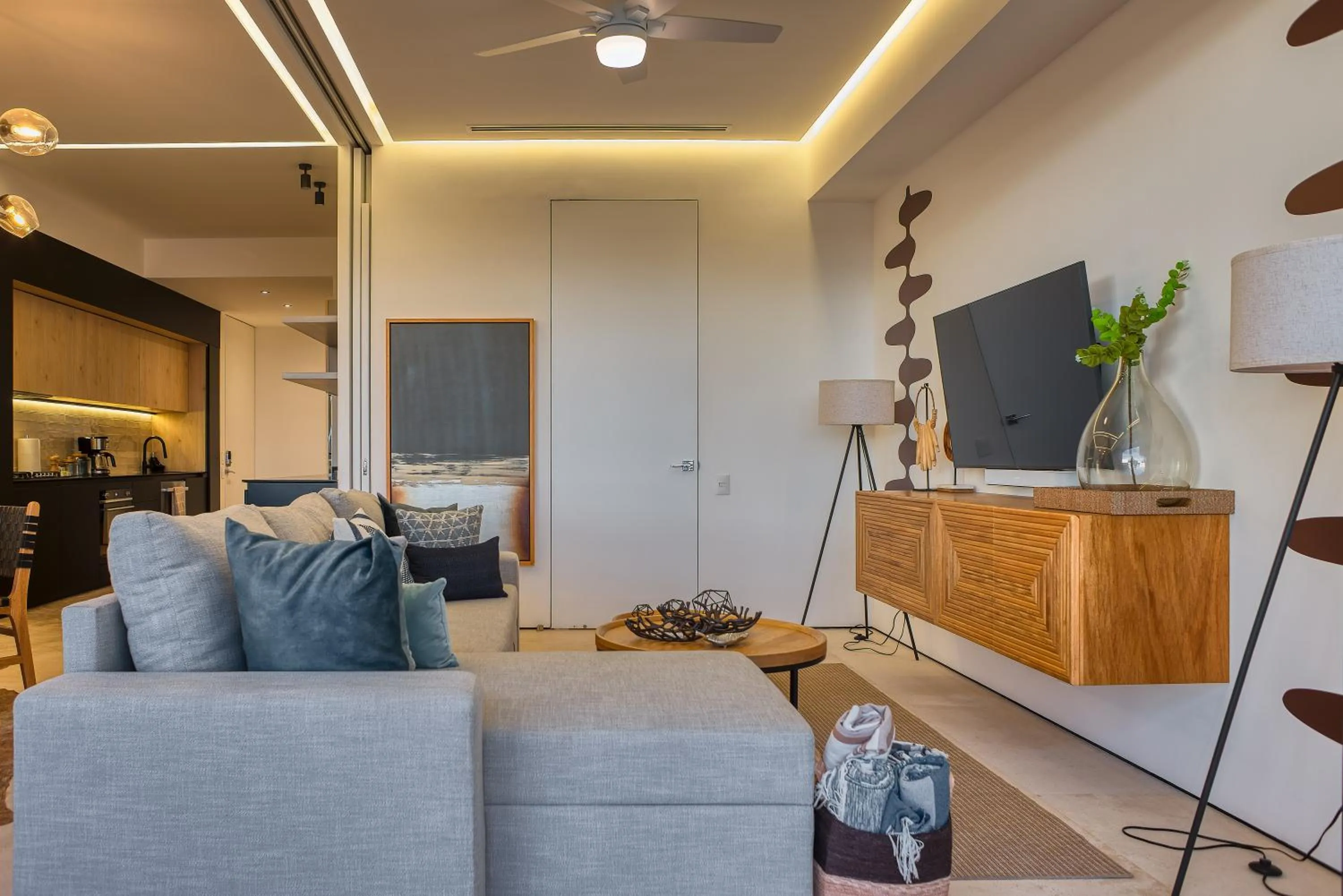 Living room in Maxwell Collection Romantic Zone