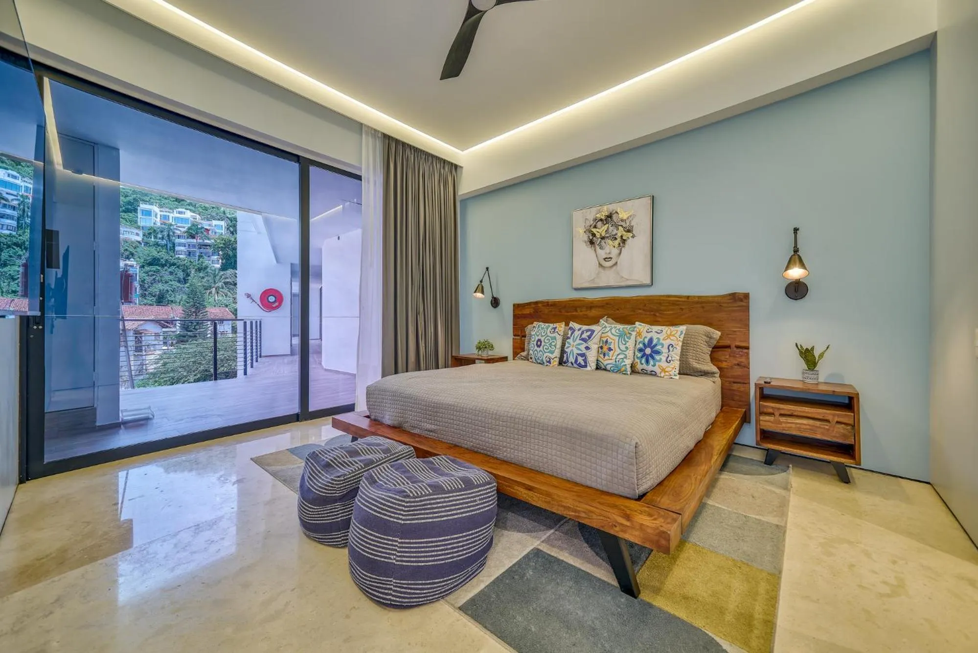 Photo of the whole room, Bed in Maxwell Collection Romantic Zone