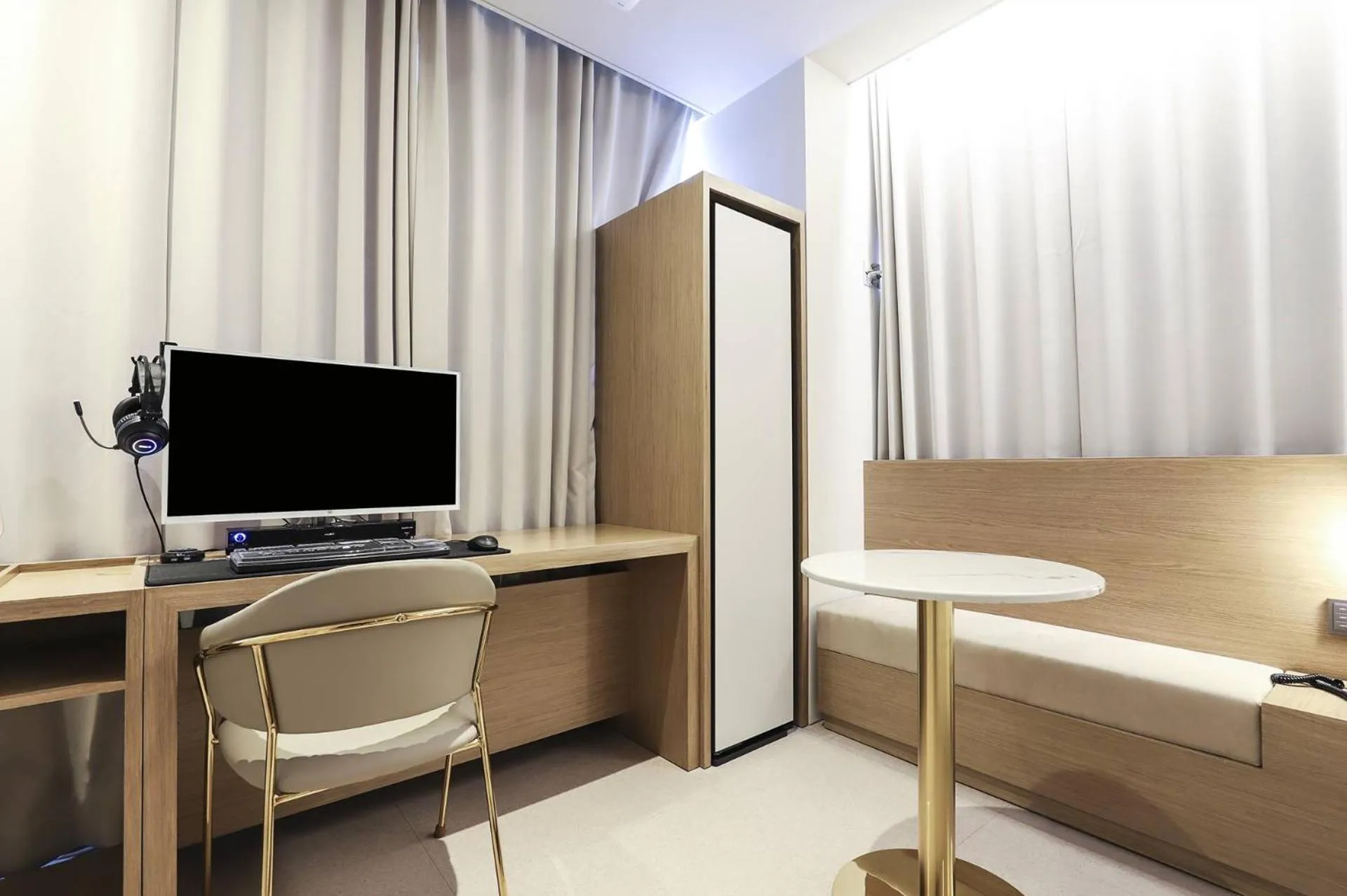 Bed in Wonju Brown Dot Hotel Corporate city