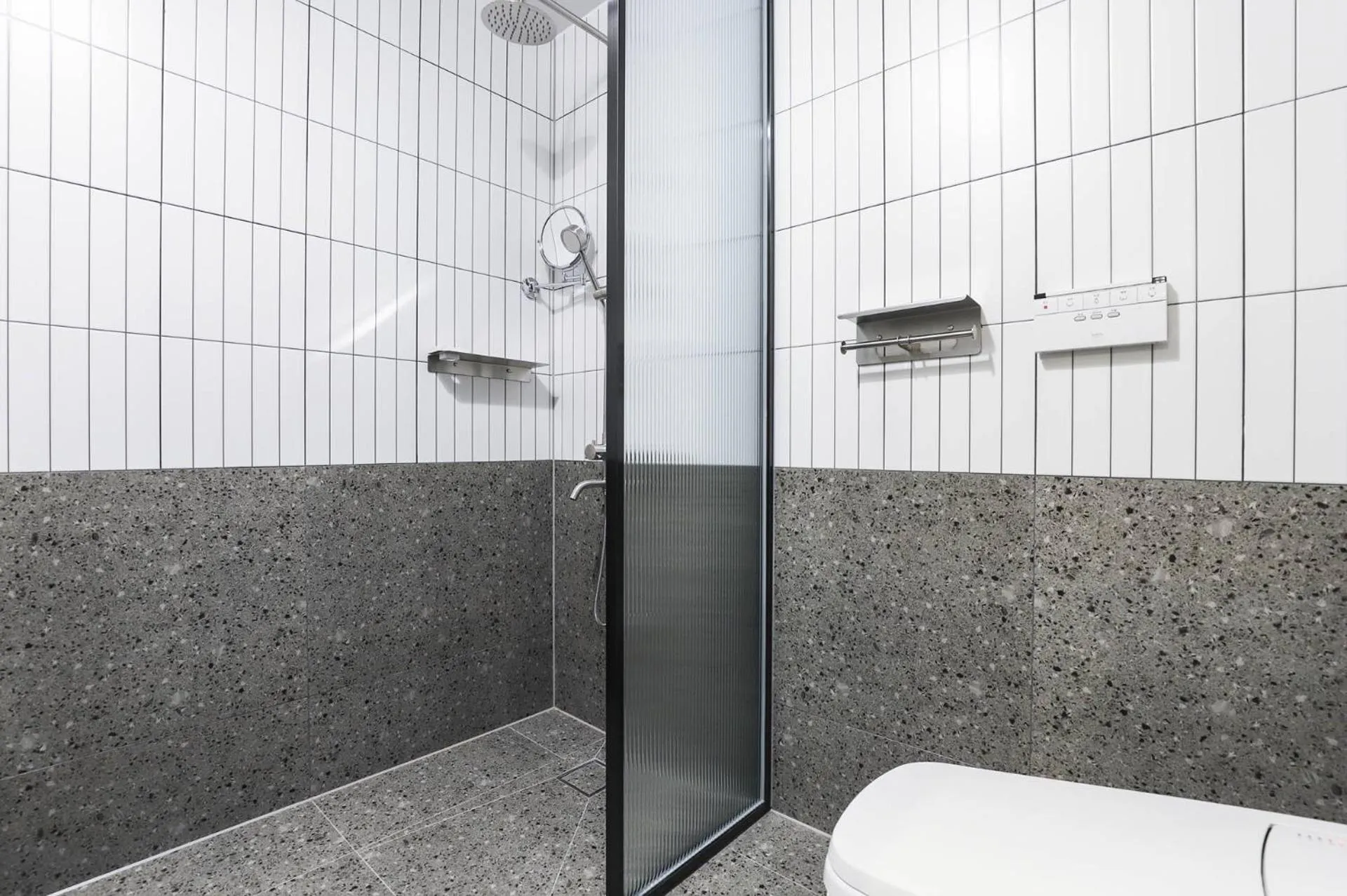 Shower in Wonju Brown Dot Hotel Corporate city
