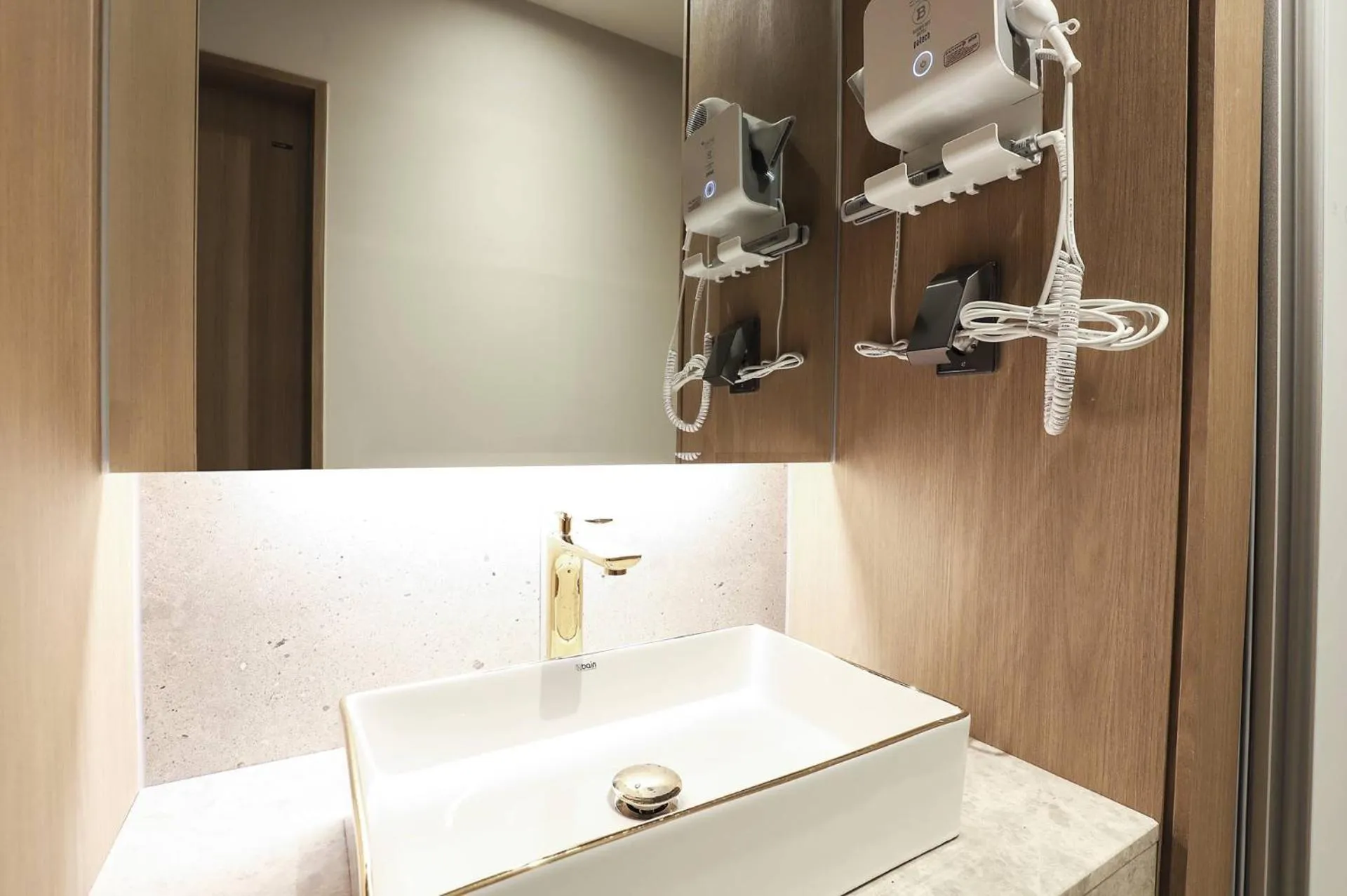 Shower in Wonju Brown Dot Hotel Corporate city