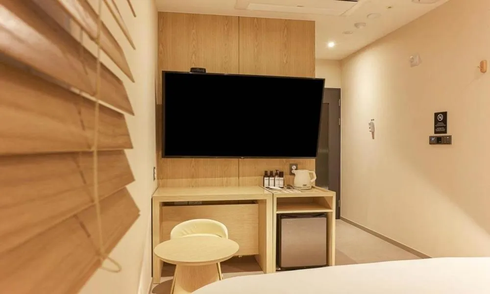 TV and multimedia, Bed in Wonju Brown Dot Hotel Corporate city