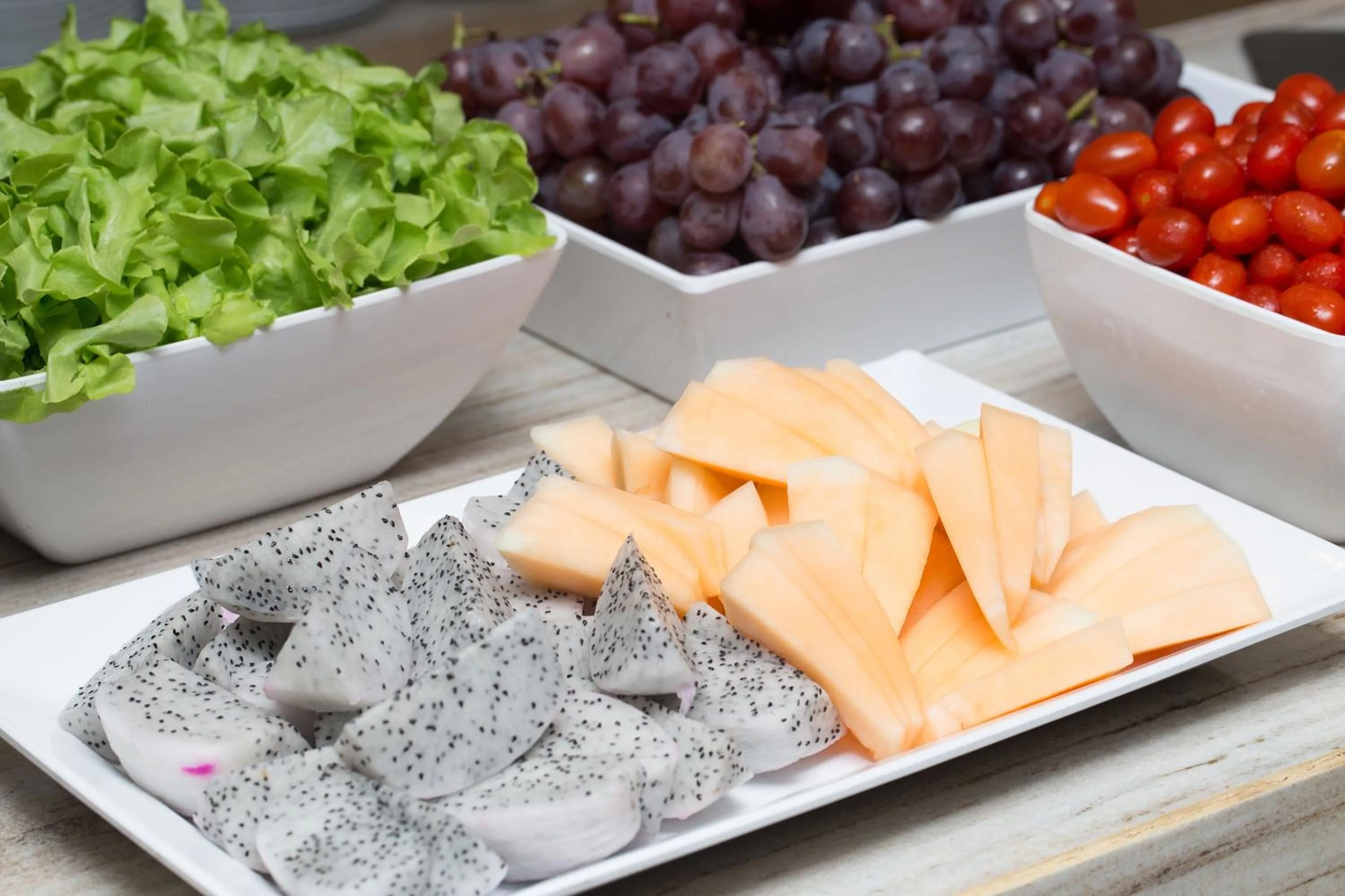 Restaurant/places to eat in Holiday Inn Express Bangkok Sathorn by IHG