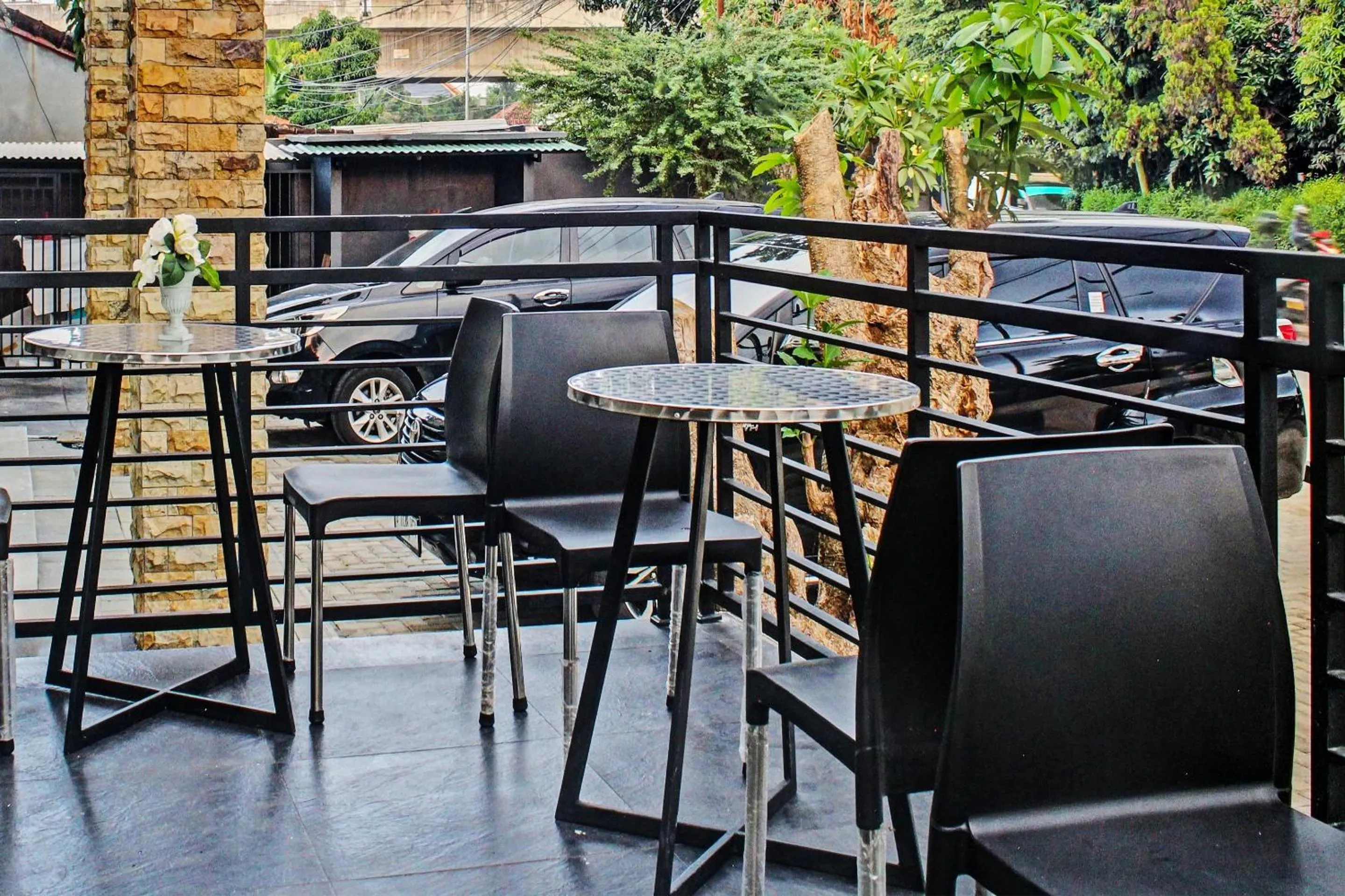 Lobby or reception in Capital O 92583 Raja Soeta Hostel Syariah