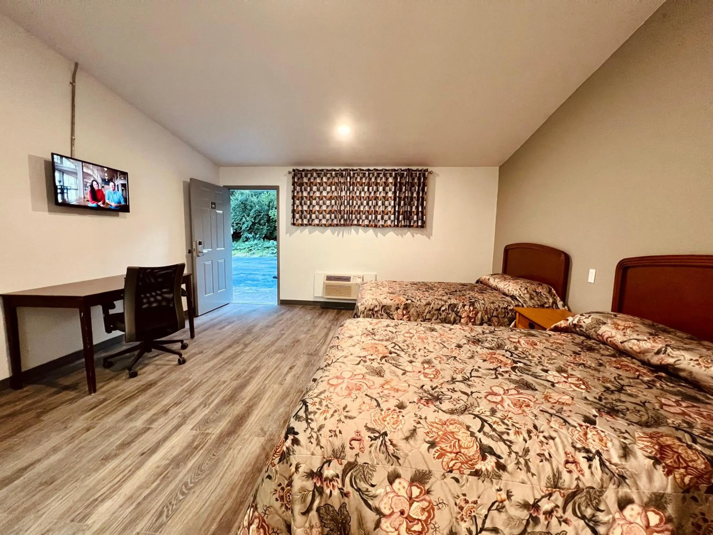 EXPRESS INN HOTEL DAYTON