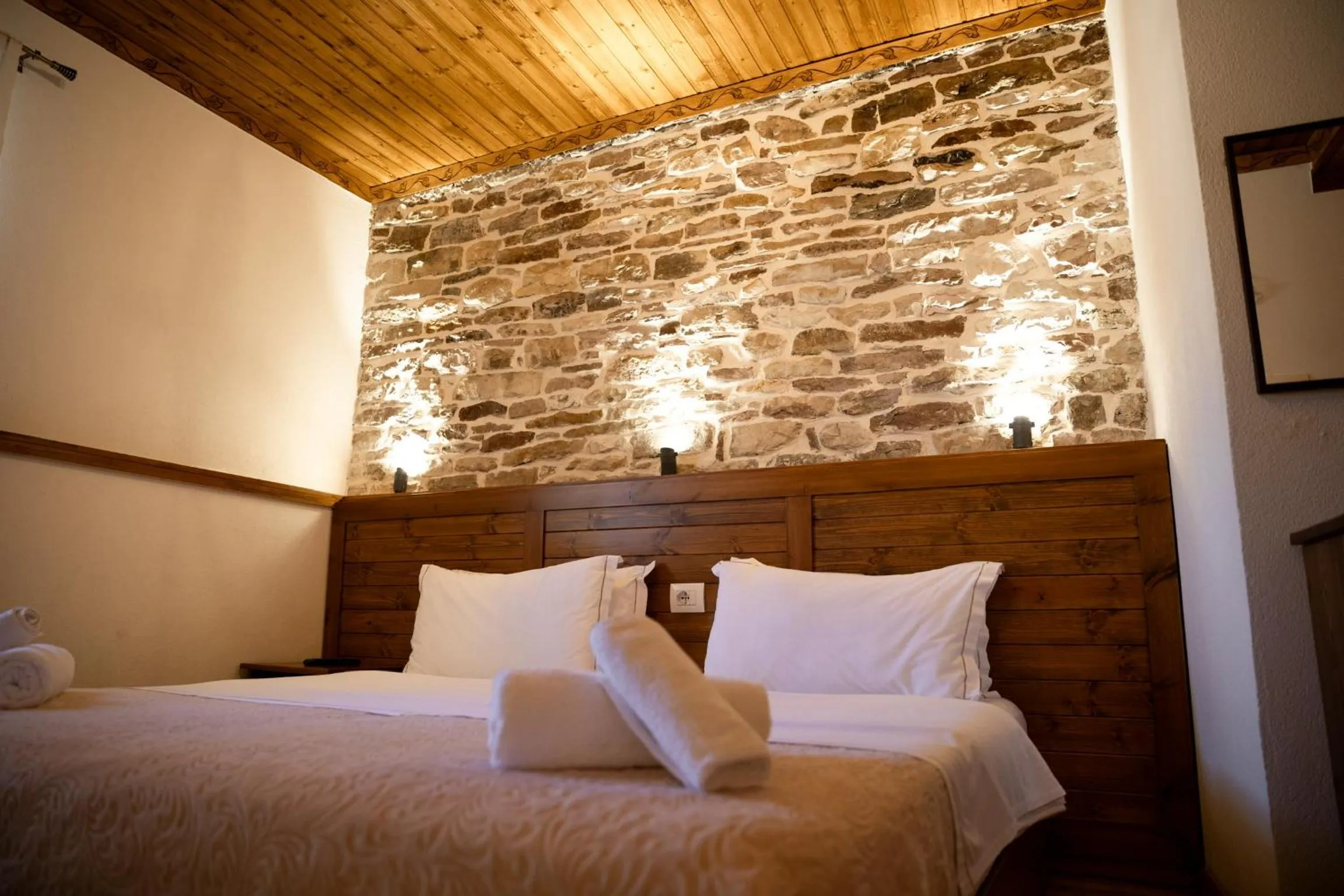 Bed in Hotel Sarajet 1821