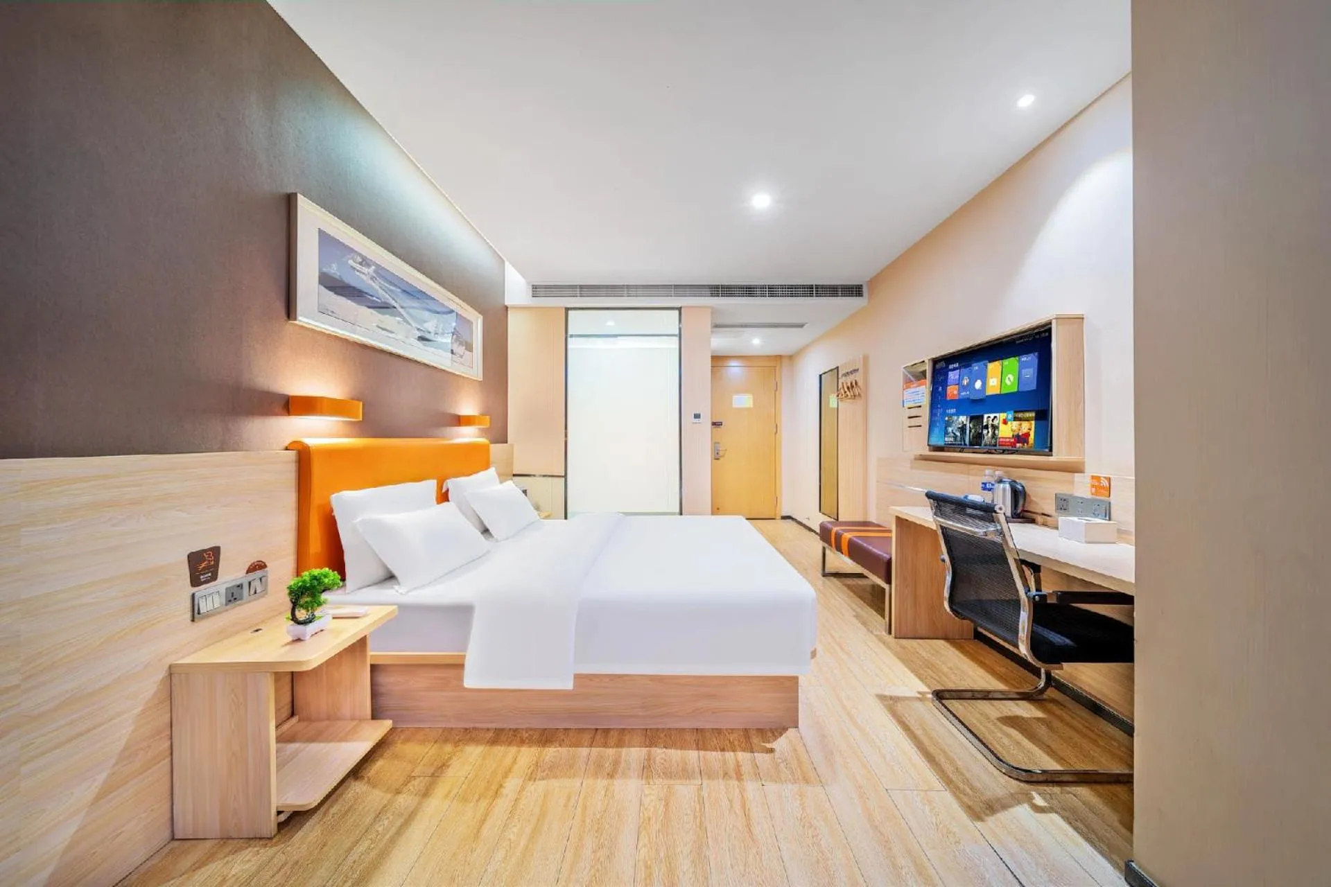 Photo of the whole room in 7 Days Premium - Kunming South High Speed Railway Station University Town Metro Station