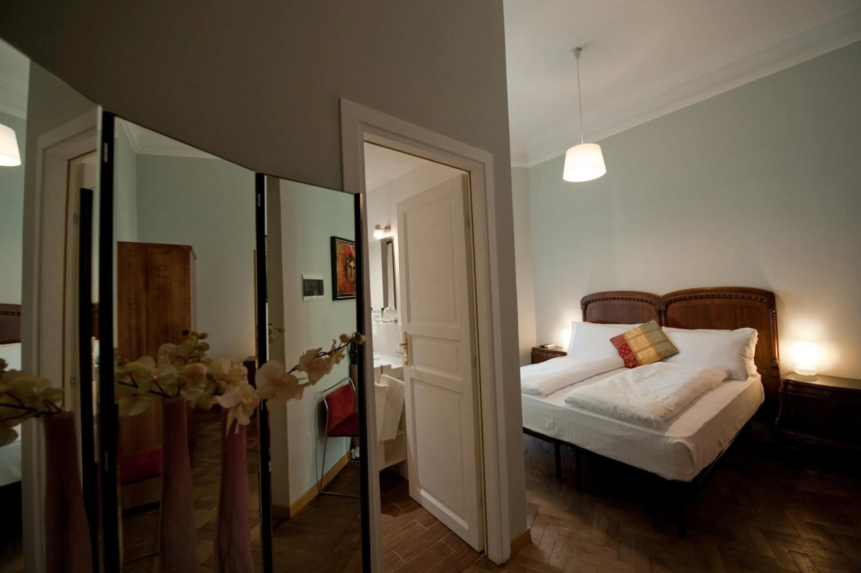 Bathroom, Bed in Cassiodoro19