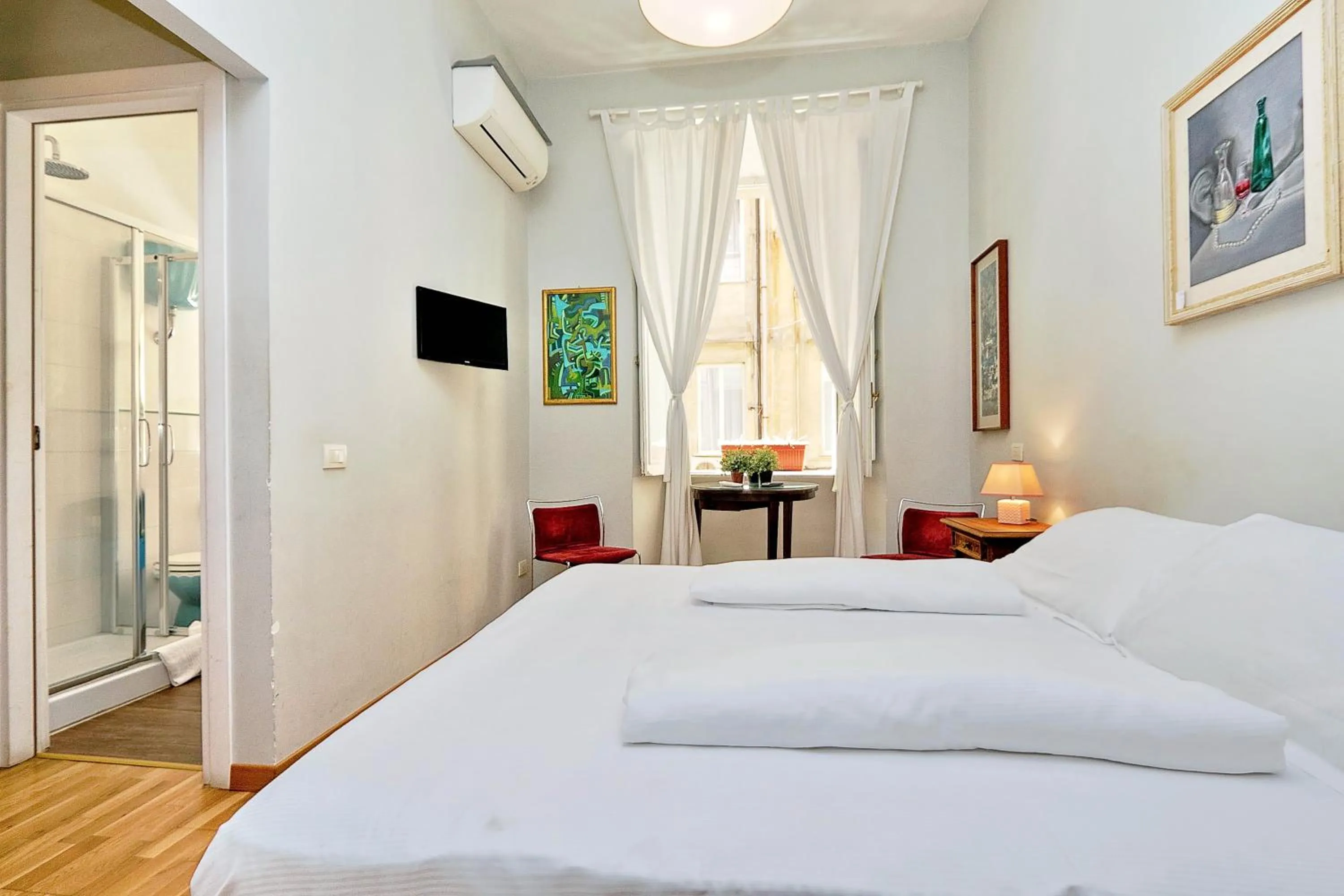 Photo of the whole room, Bed in Cassiodoro19