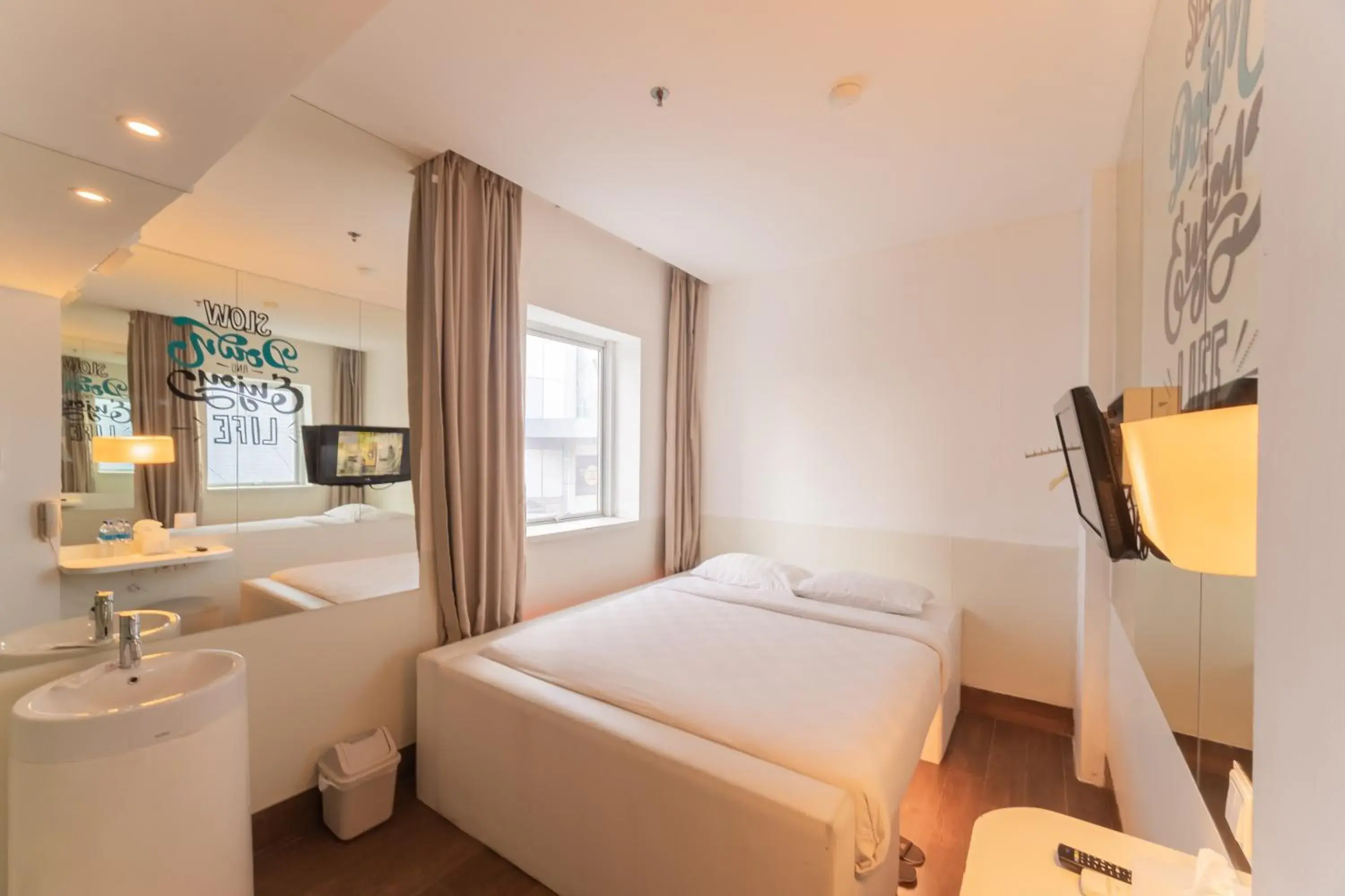 Square Plus Double Bed - single occupancy in J Icon Hip Hotel Square Plus Double Bed - single occupancy in J Icon Hip Hotel