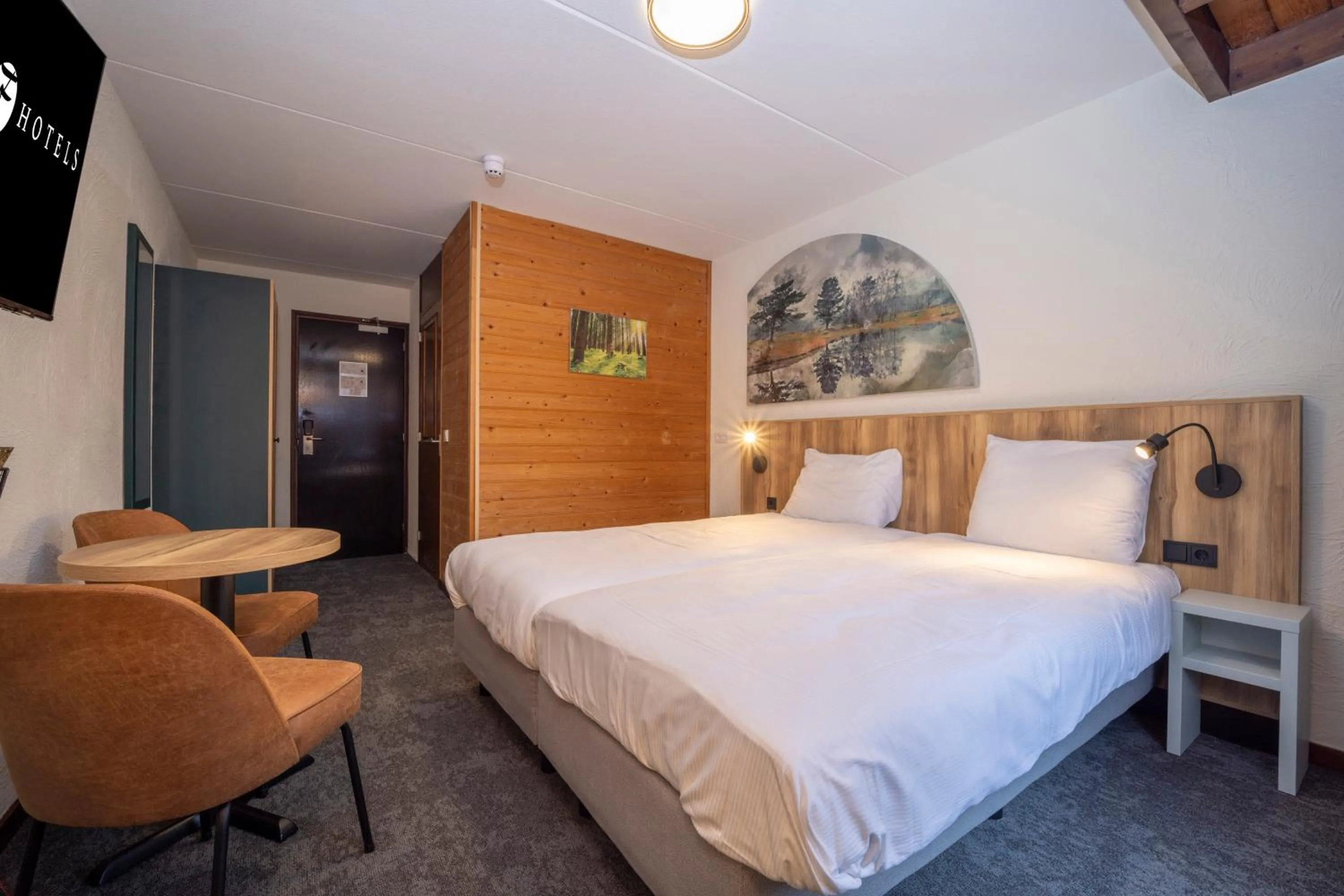 Bedroom, Bed in Fletcher Hotel-Restaurant de Witte Brug