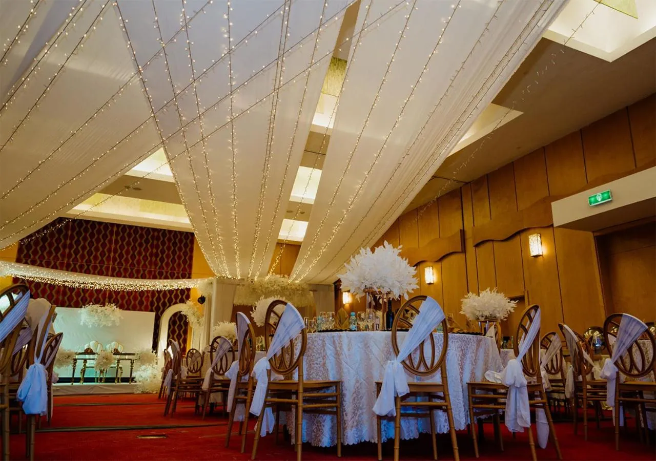 wedding in Bisila Palace