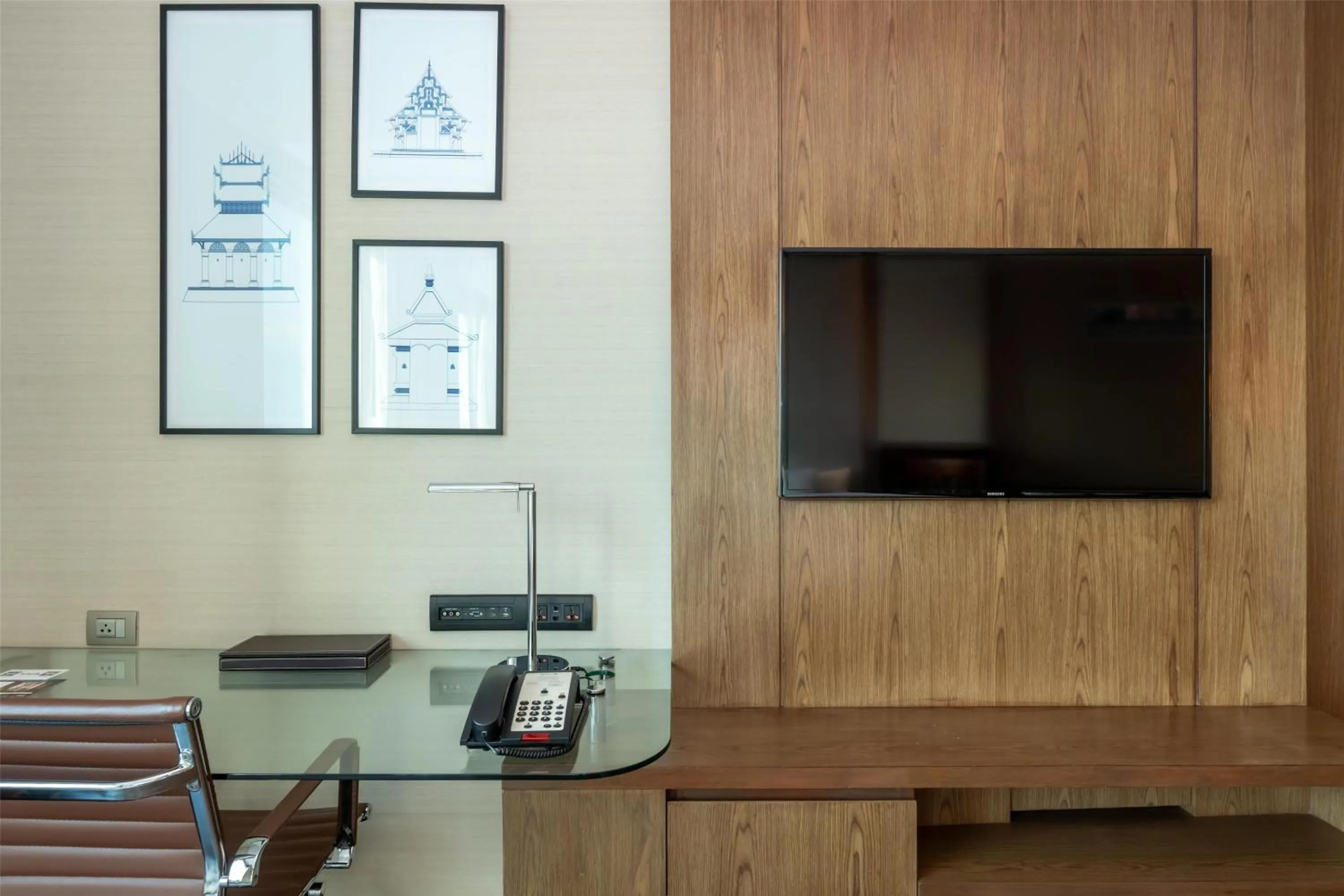 Photo of the whole room in Radisson Blu Plaza Bangkok