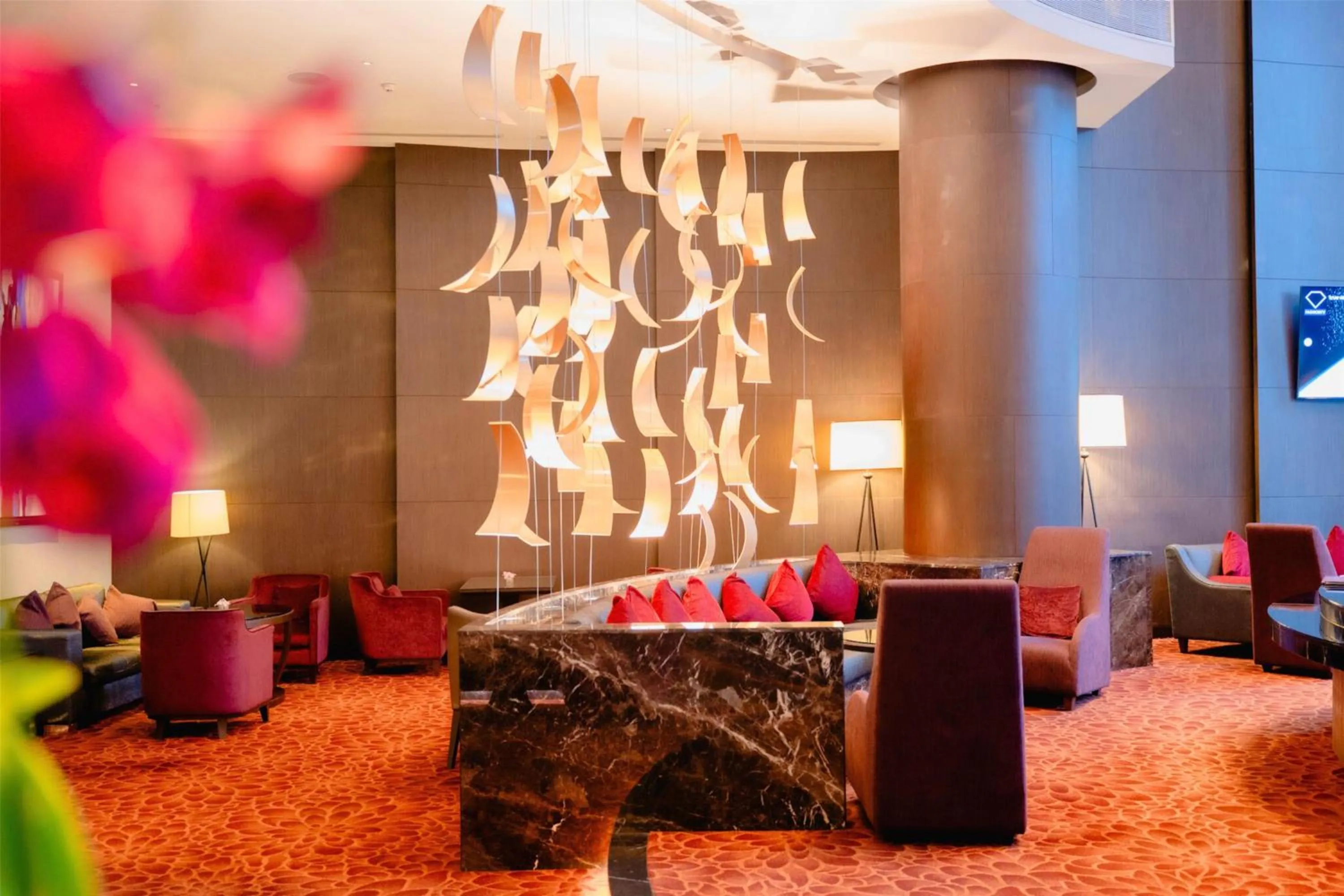 Lounge or bar in Radisson Blu Plaza Bangkok