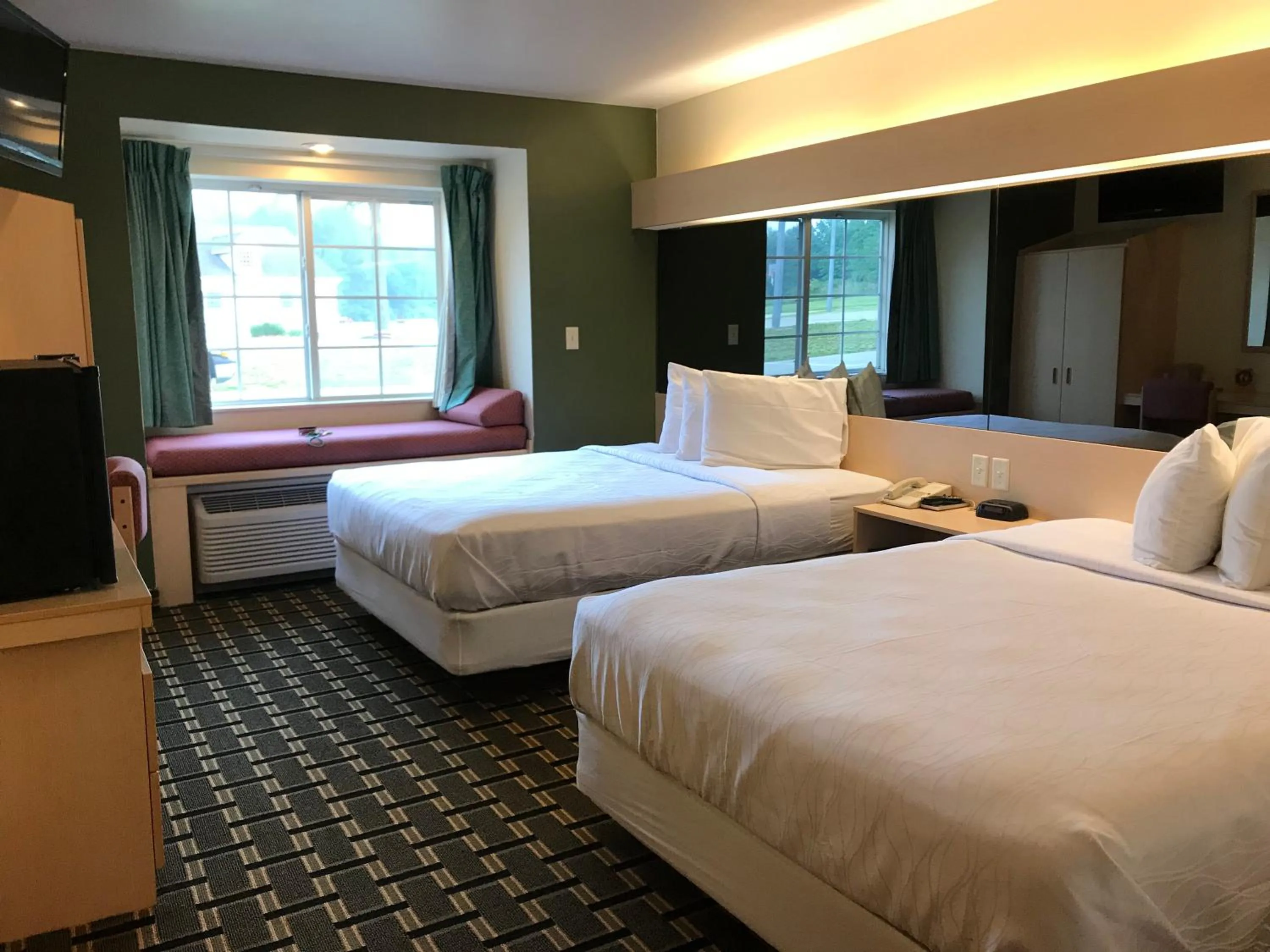 Bed in Mariner's Village Resort