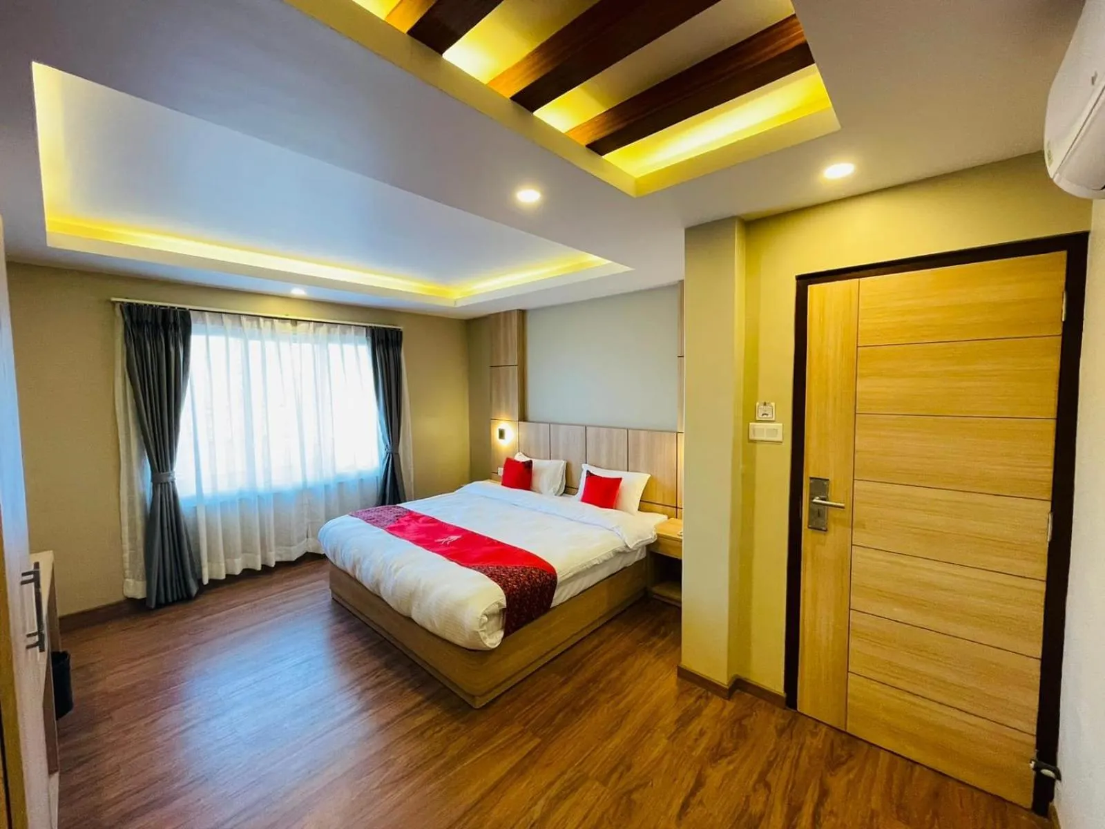 Photo of the whole room, Bed in Hotel Aerocity