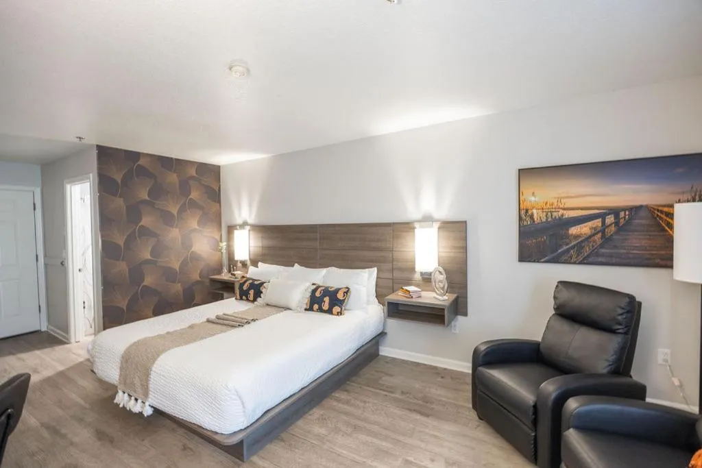 Bed in Lewis River Inn