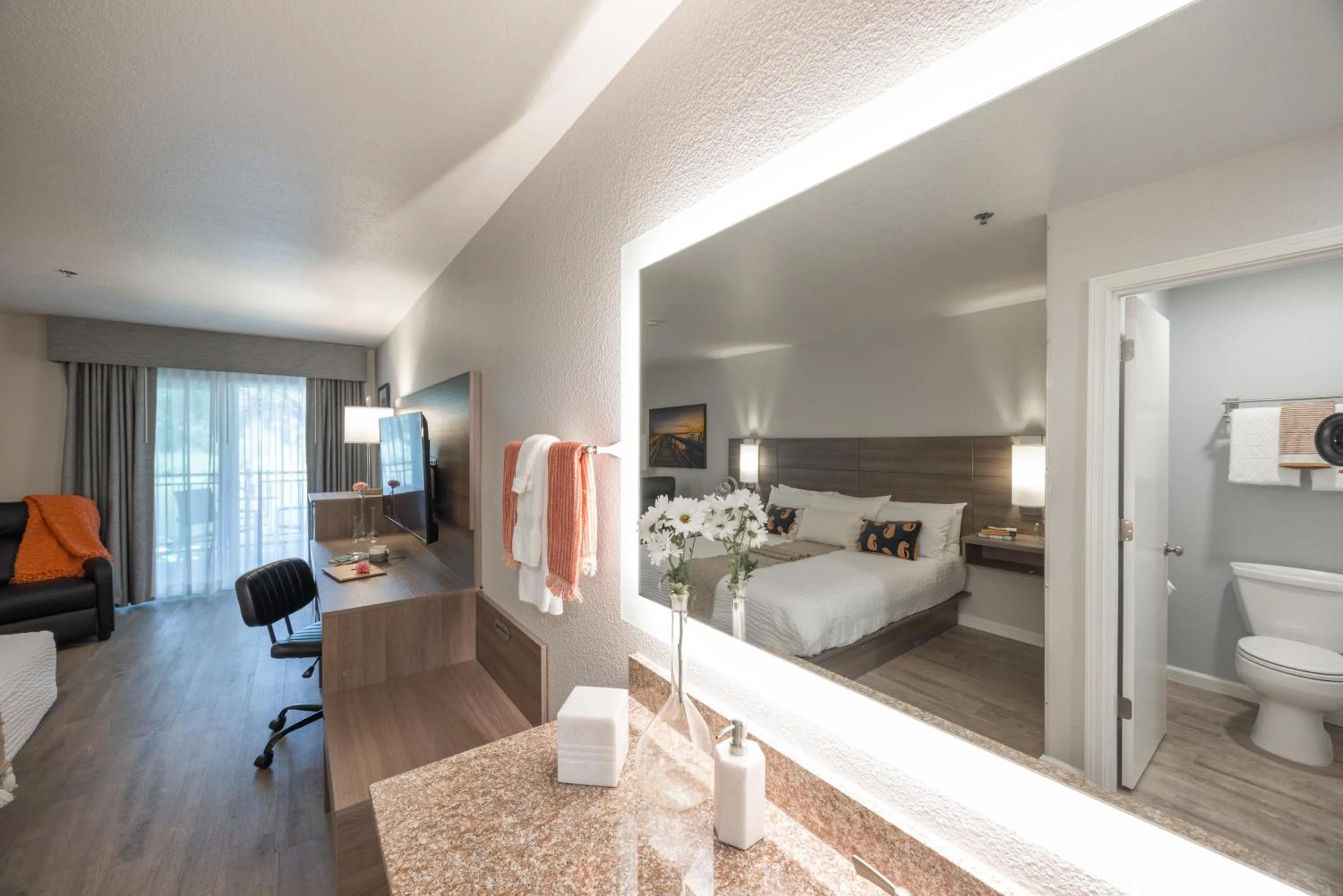 Bed in Lewis River Inn