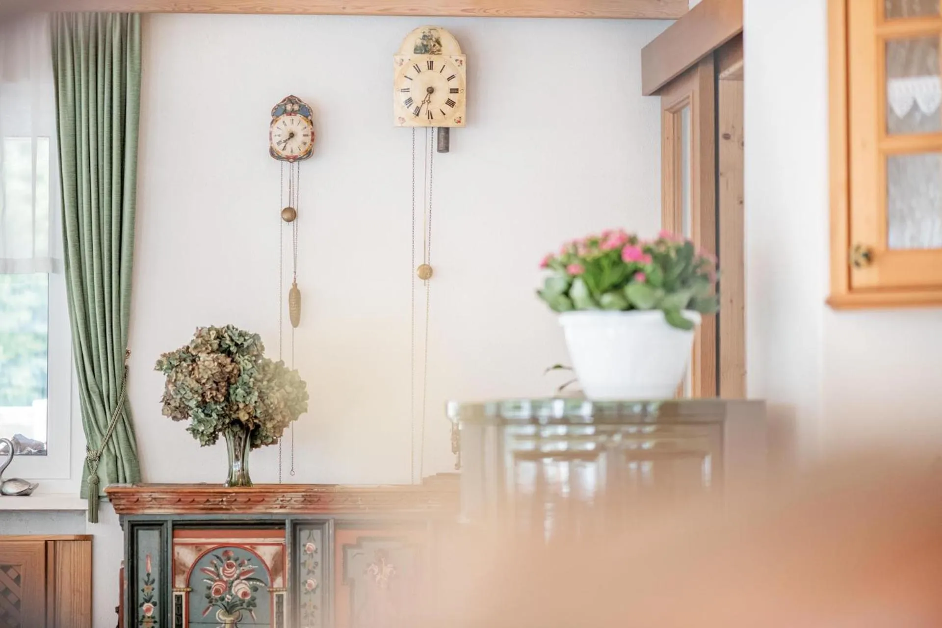 Decorative detail in Hotel Lago della Creta