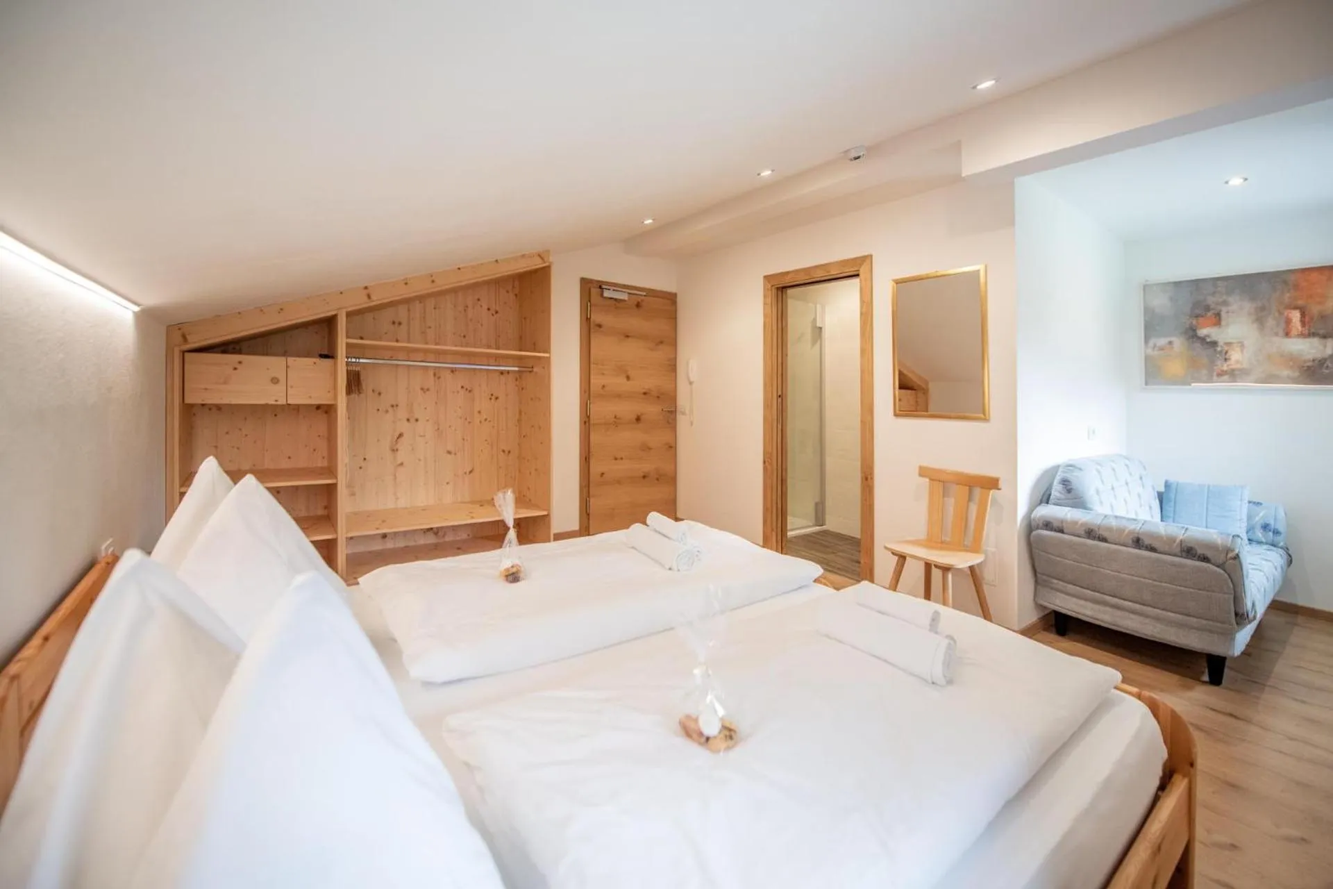 Photo of the whole room, Bed in Hotel Lago della Creta