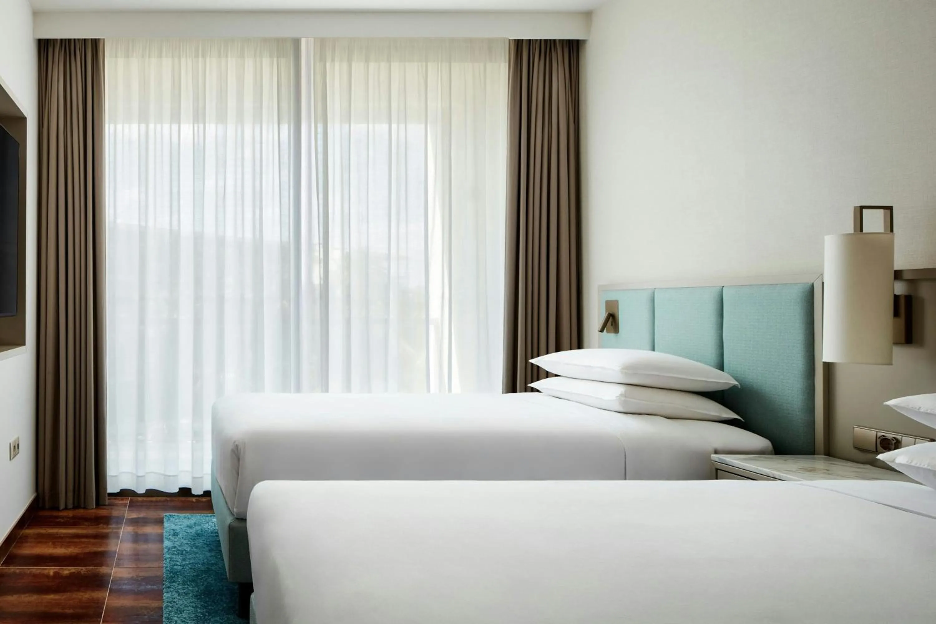 Bedroom, Bed in Marriott Residences Salgados Resort, Algarve