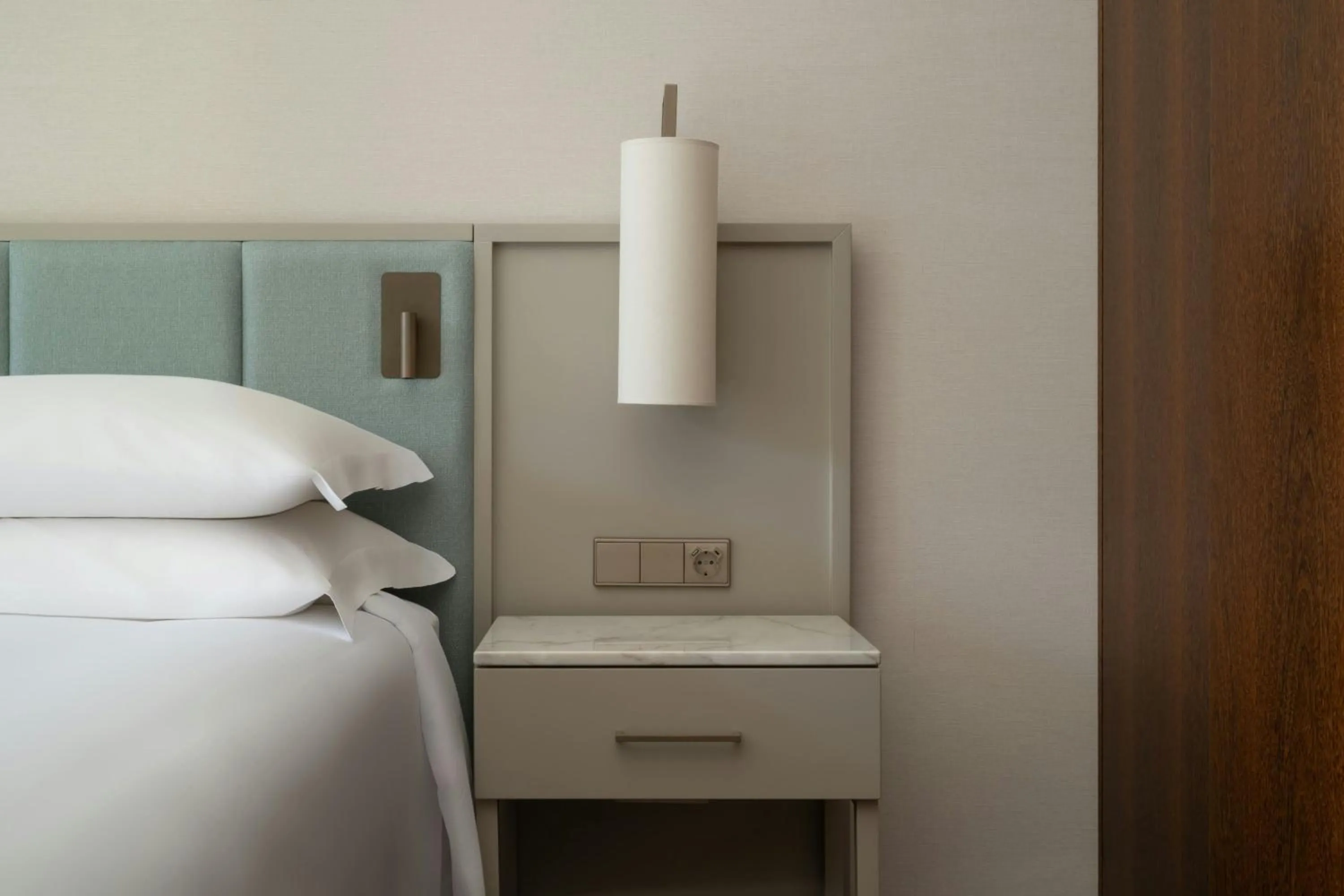 Bedroom, Bed in Marriott Residences Salgados Resort, Algarve