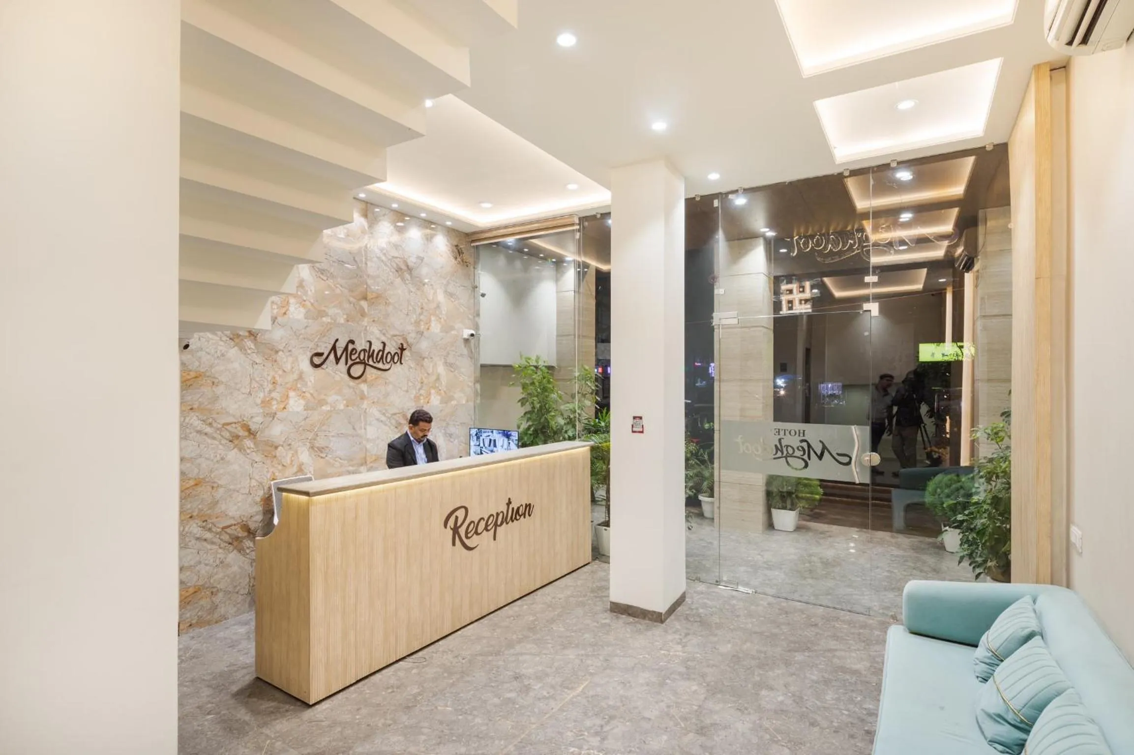 People in Hotel Meghdoot, Bhopal