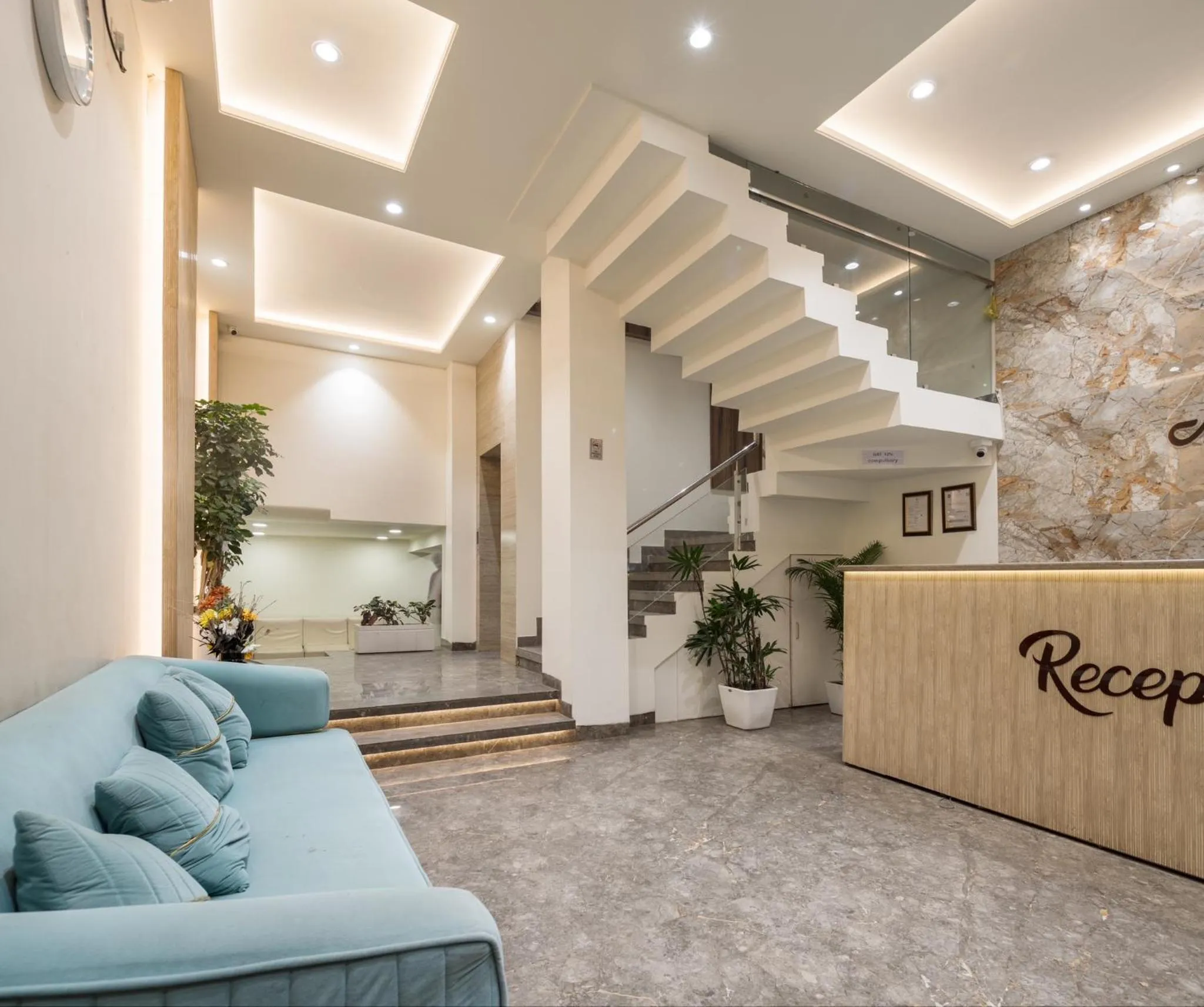 Lobby or reception in Hotel Meghdoot, Bhopal