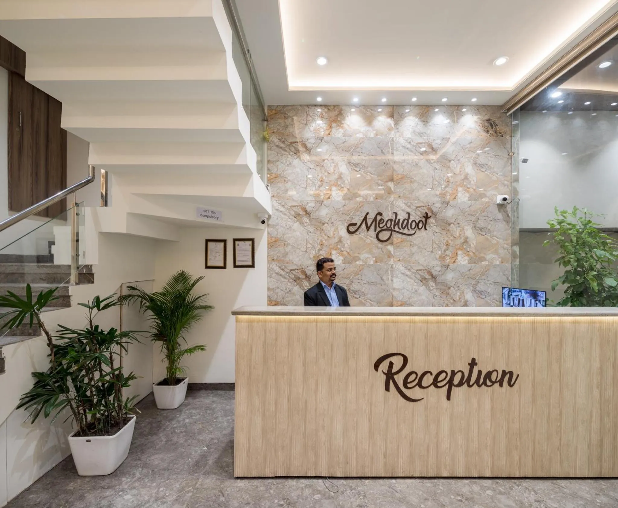 People in Hotel Meghdoot, Bhopal