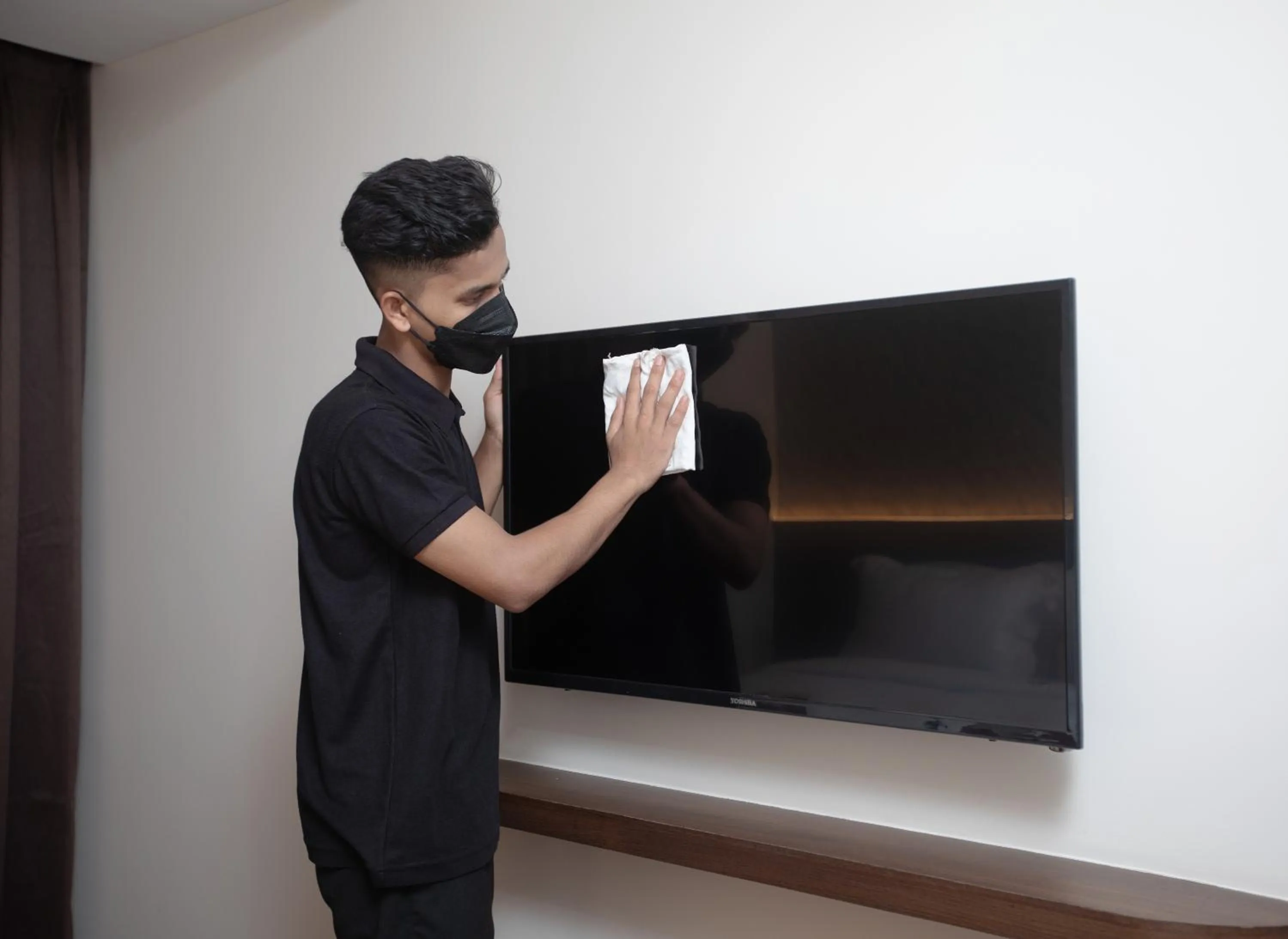 Staff in SUPREME STAY