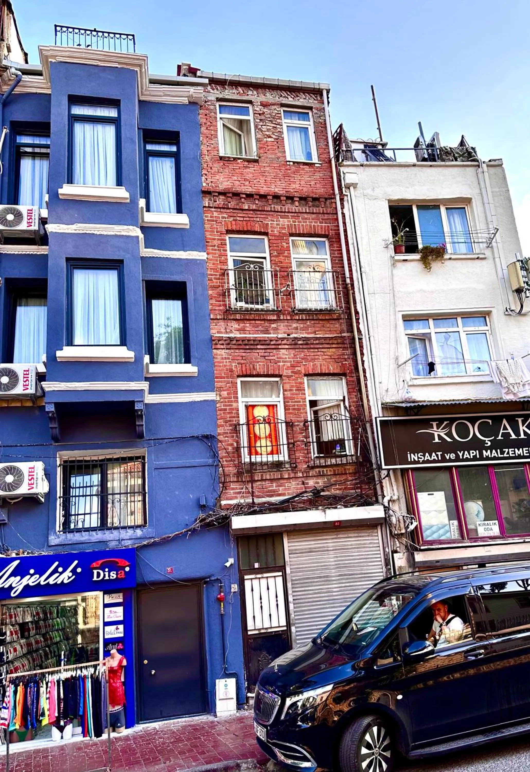 Property building in Alaca Suit