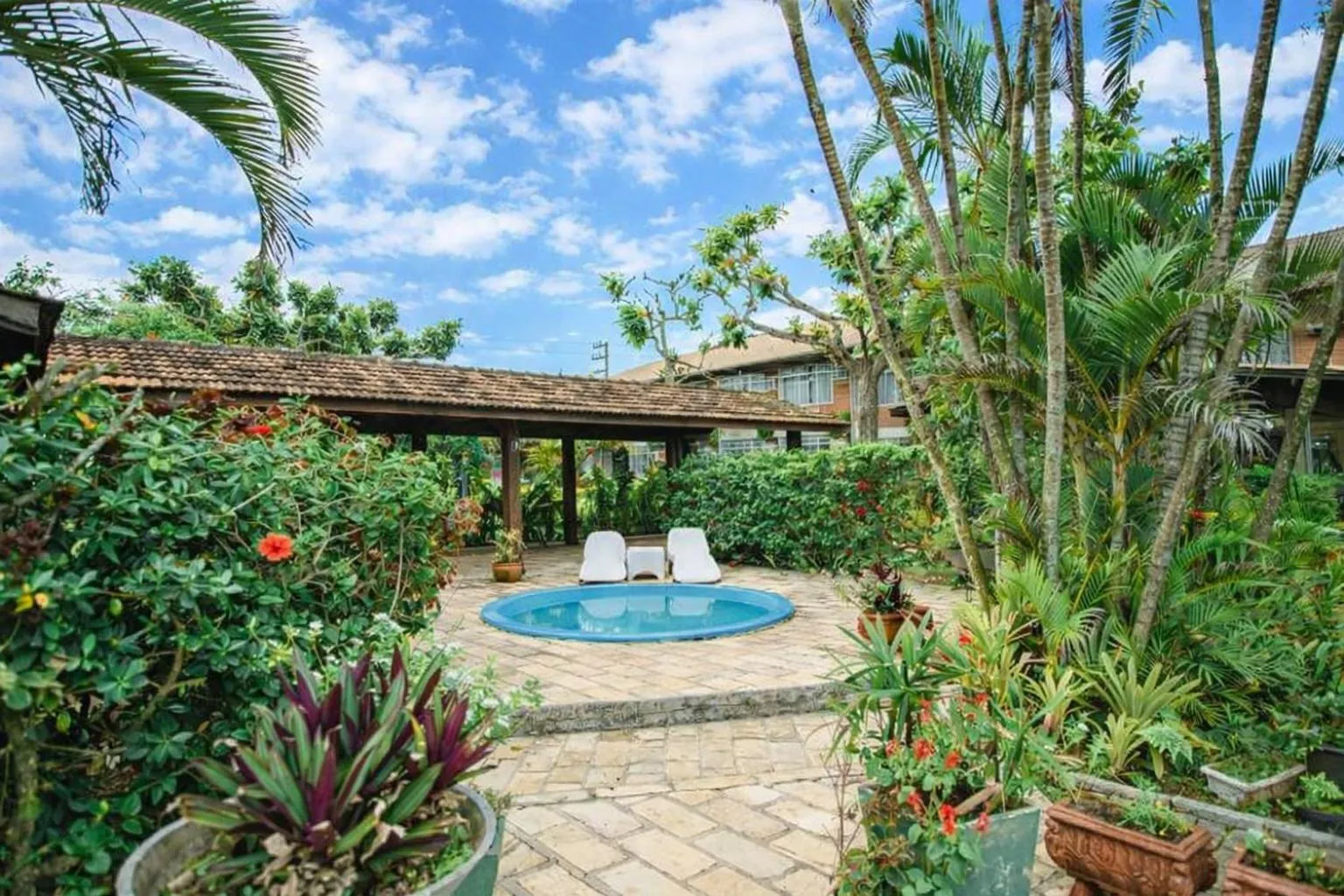 Spring in Flamboyant Hotel