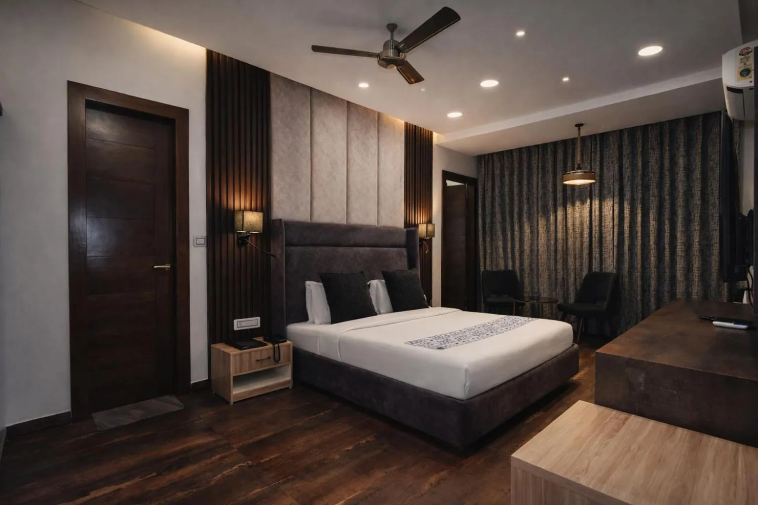 Bed in AH Grand Villa - Hotel Near Dalai Lama Temple