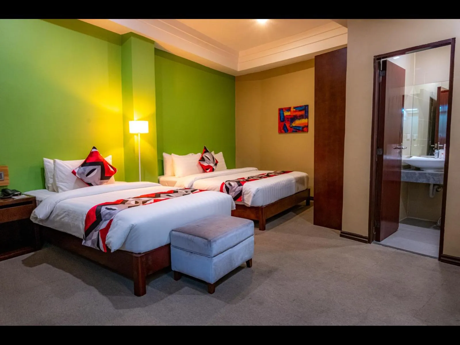 Bed in Kojo Hotels Cebu-Mandaue