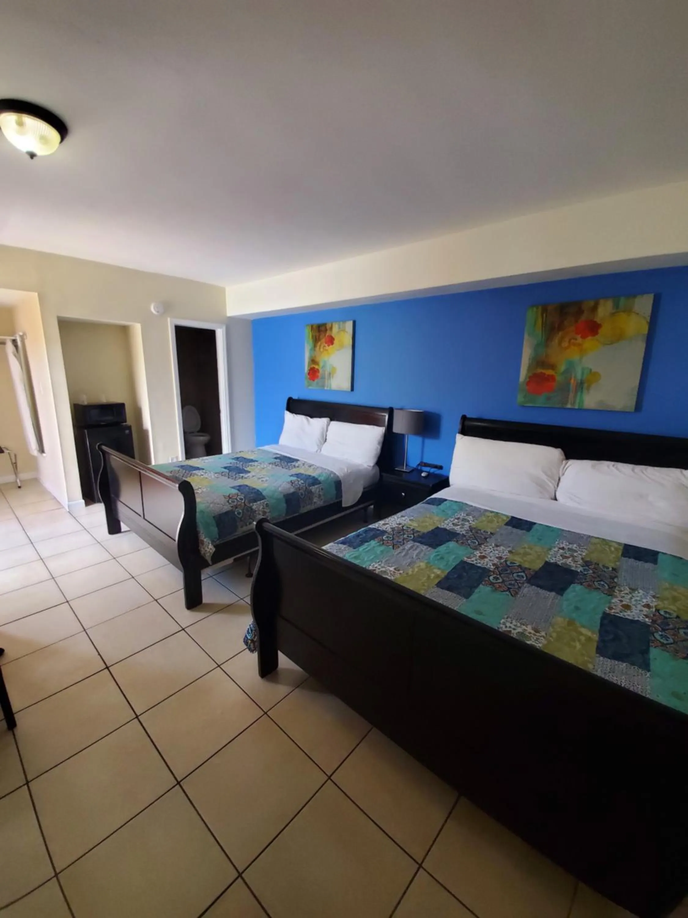 Bed in Royal Budget Inn