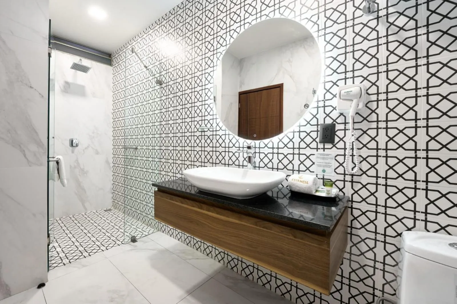 Bathroom in Hotel Estancia Business Class